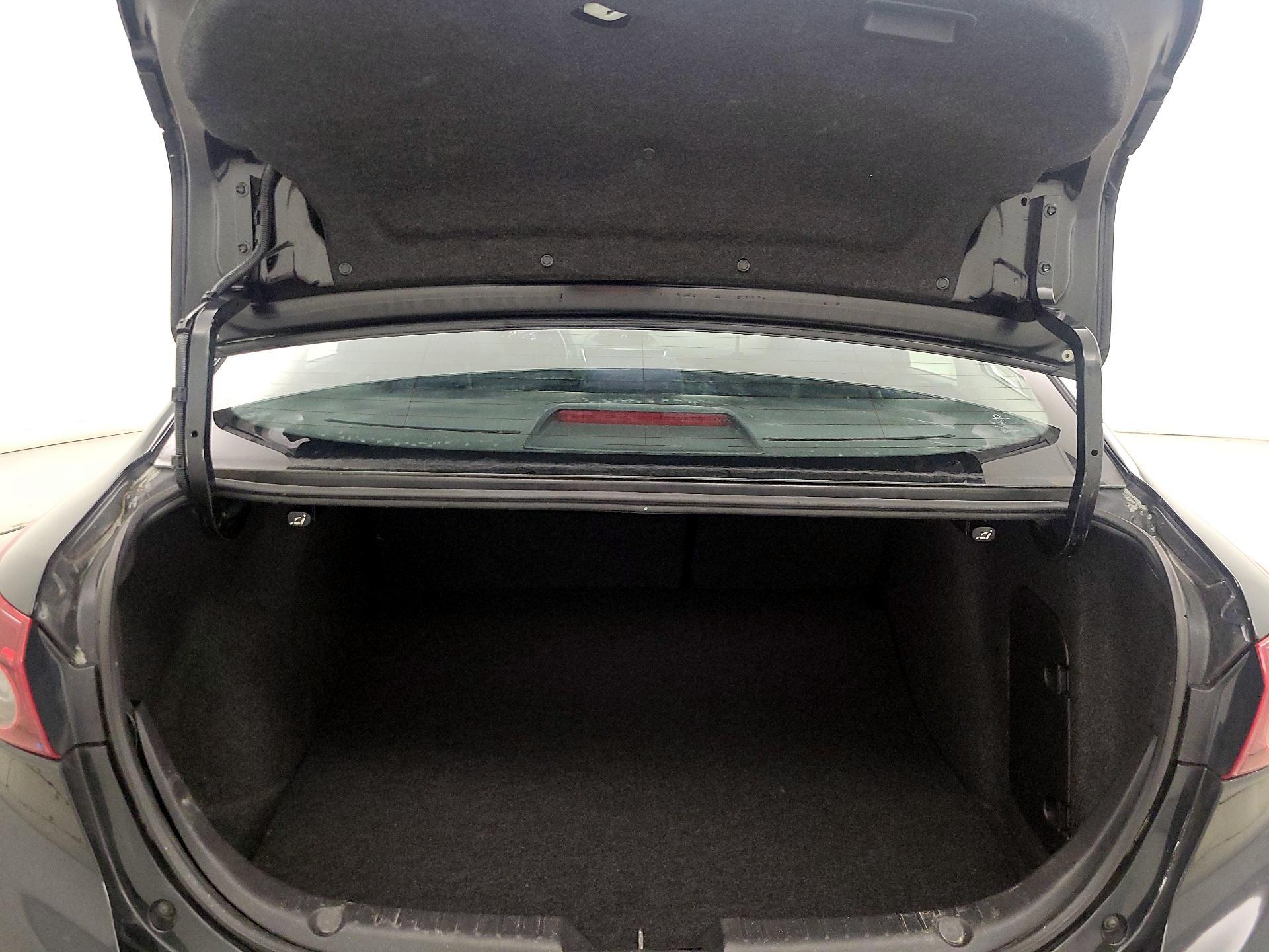 Thumbnail: 2014 Mazda Mazda3 - 19