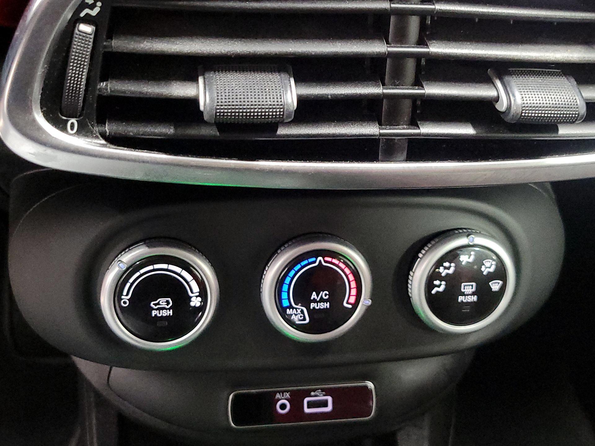 Thumbnail: 2016 Fiat 500X - 15