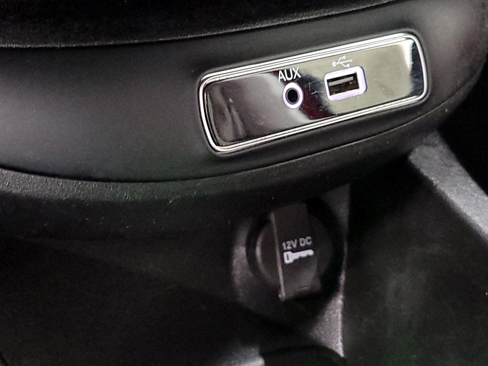 Thumbnail: 2016 Fiat 500X - 17