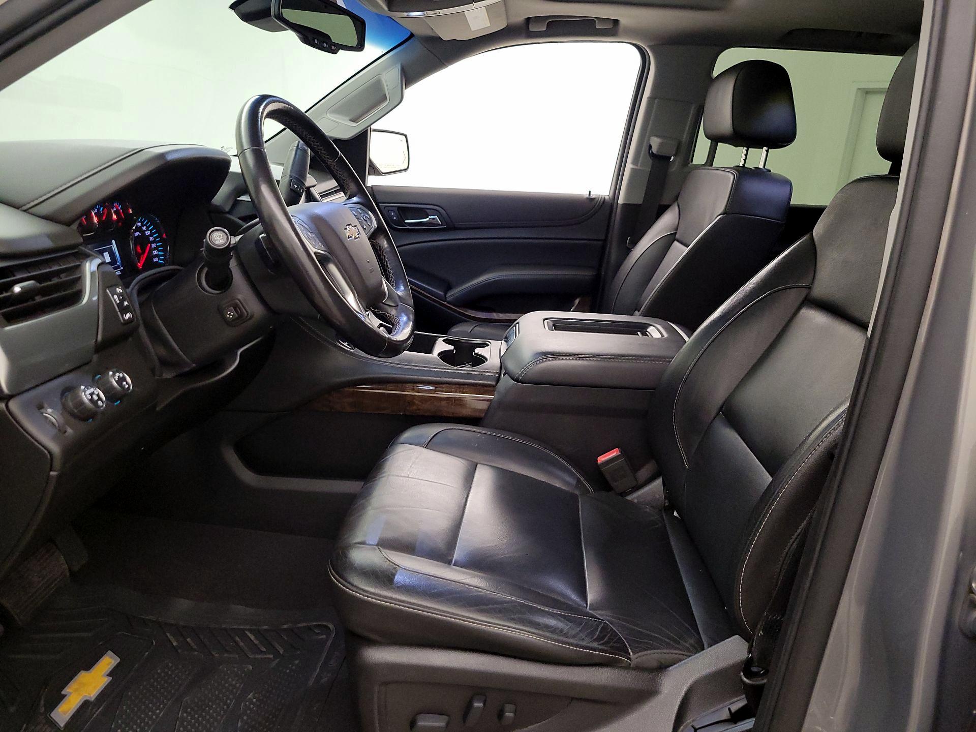 Thumbnail: 2019 Chevrolet Tahoe - 11