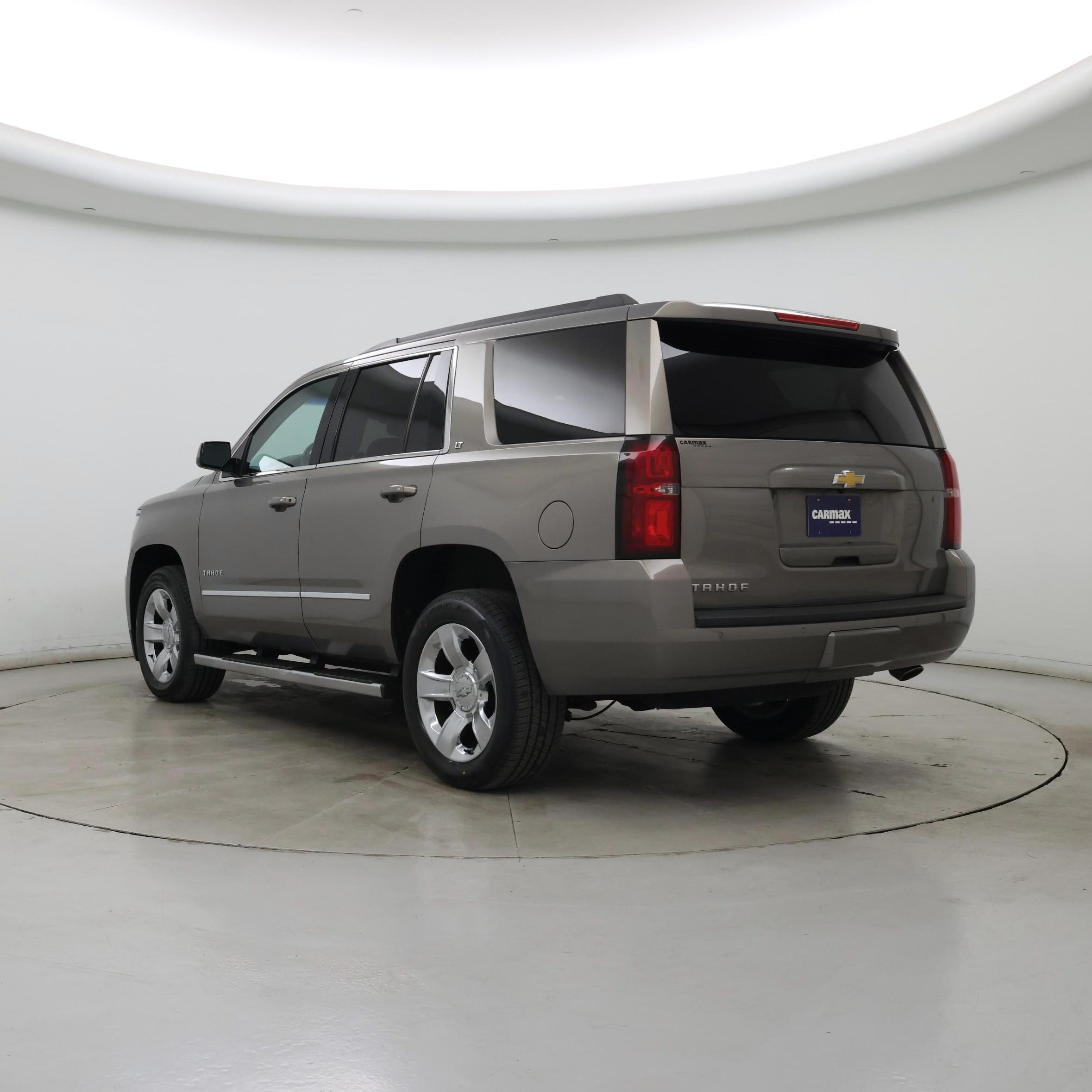 Thumbnail: 2019 Chevrolet Tahoe - 2