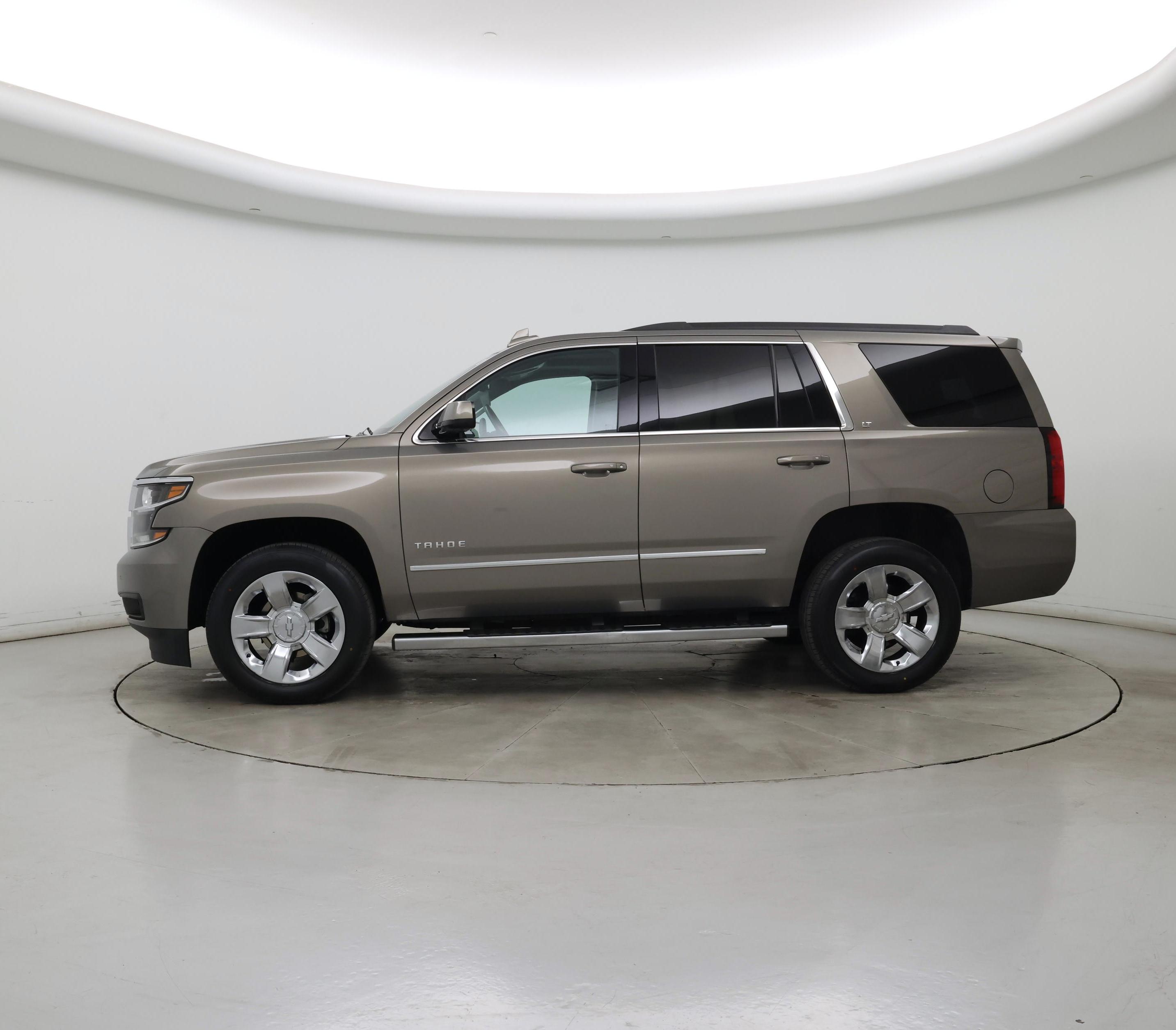 Thumbnail: 2019 Chevrolet Tahoe - 3