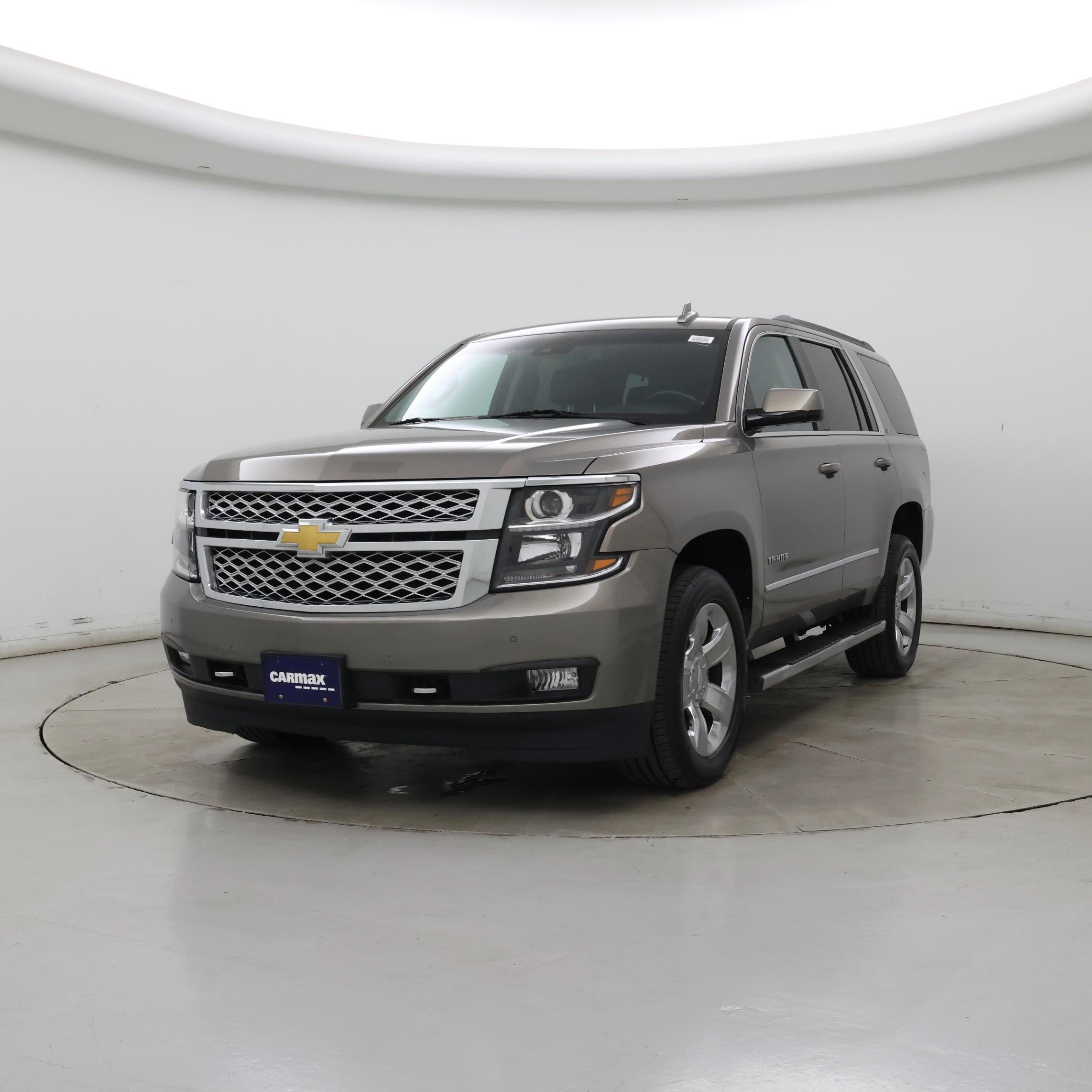 Thumbnail: 2019 Chevrolet Tahoe - 4