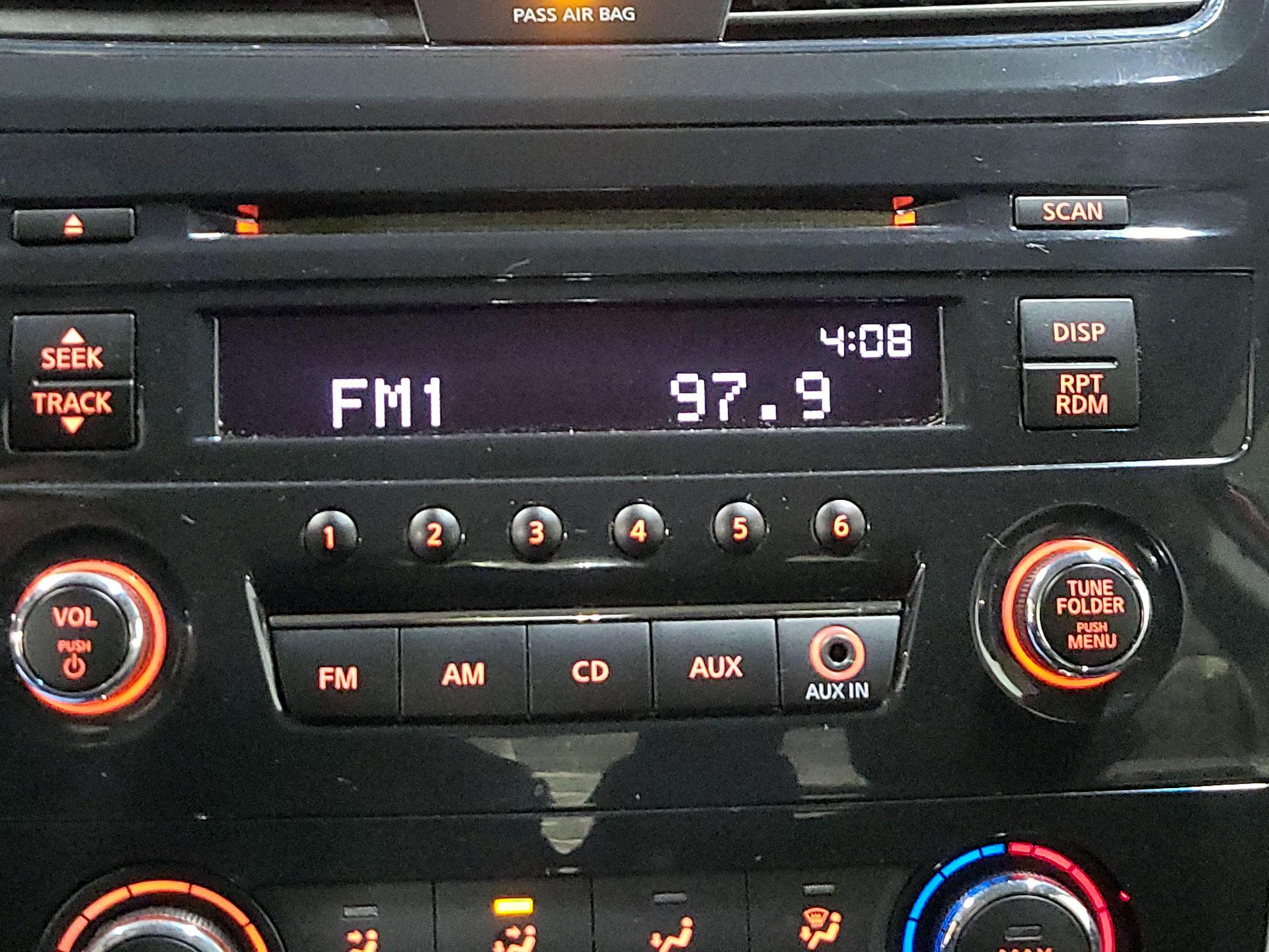 Thumbnail: 2014 Nissan Altima - 14