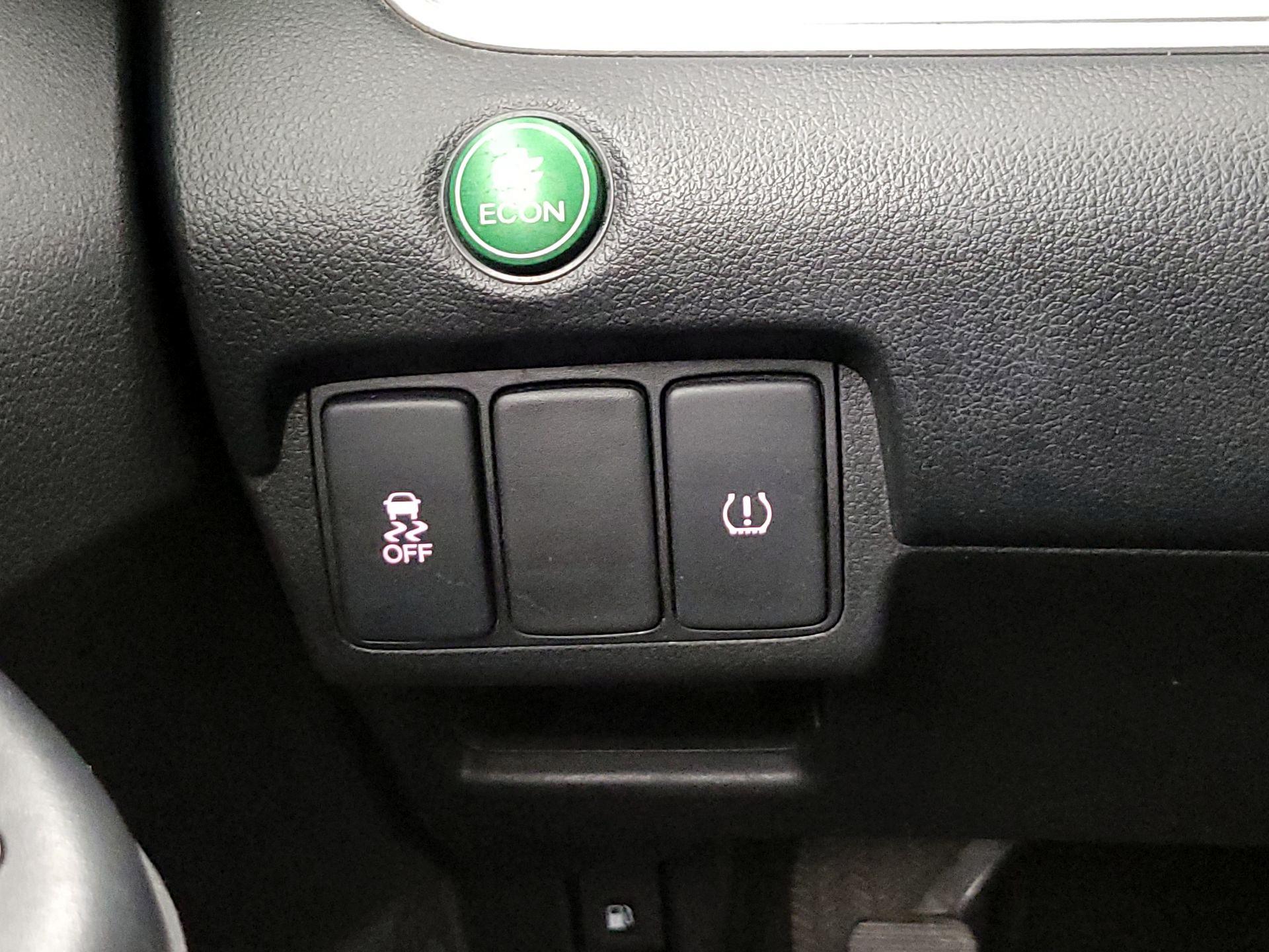 Thumbnail: 2016 Honda CR-V - 13