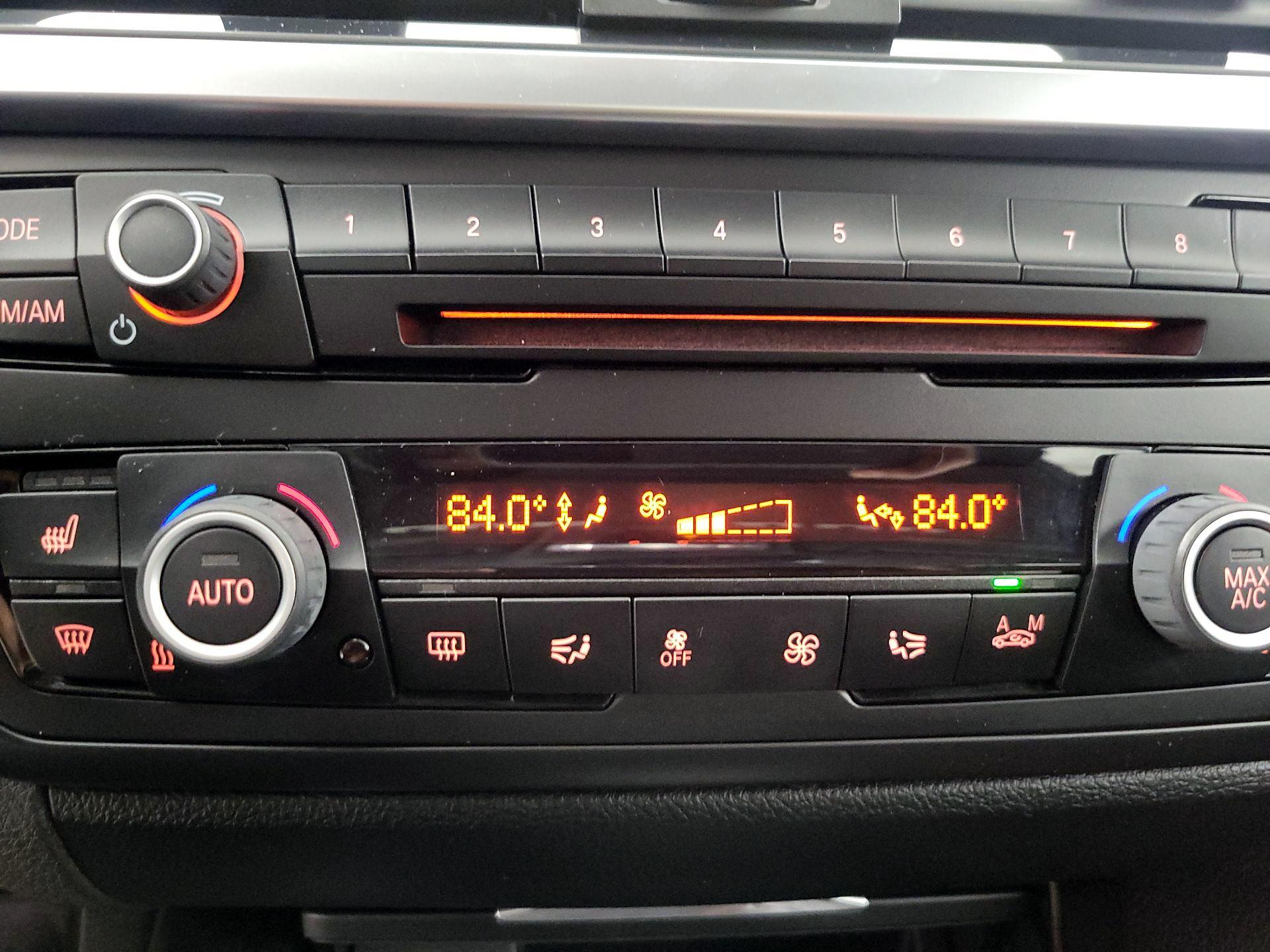 Thumbnail: 2015 BMW 3 Series - 16