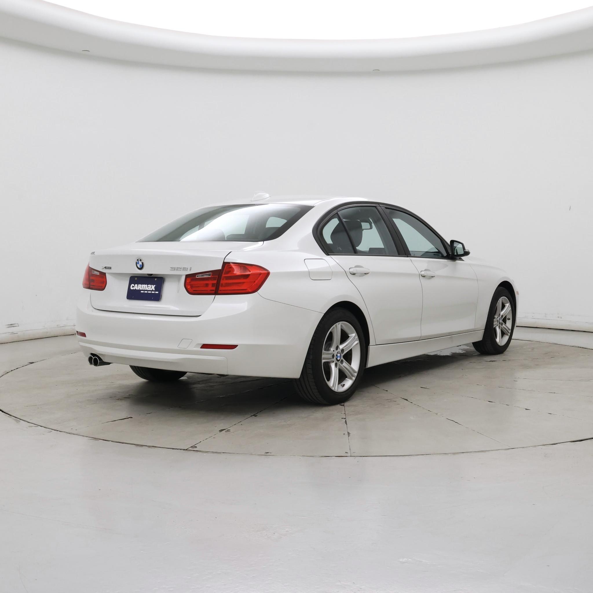 Thumbnail: 2015 BMW 3 Series - 8