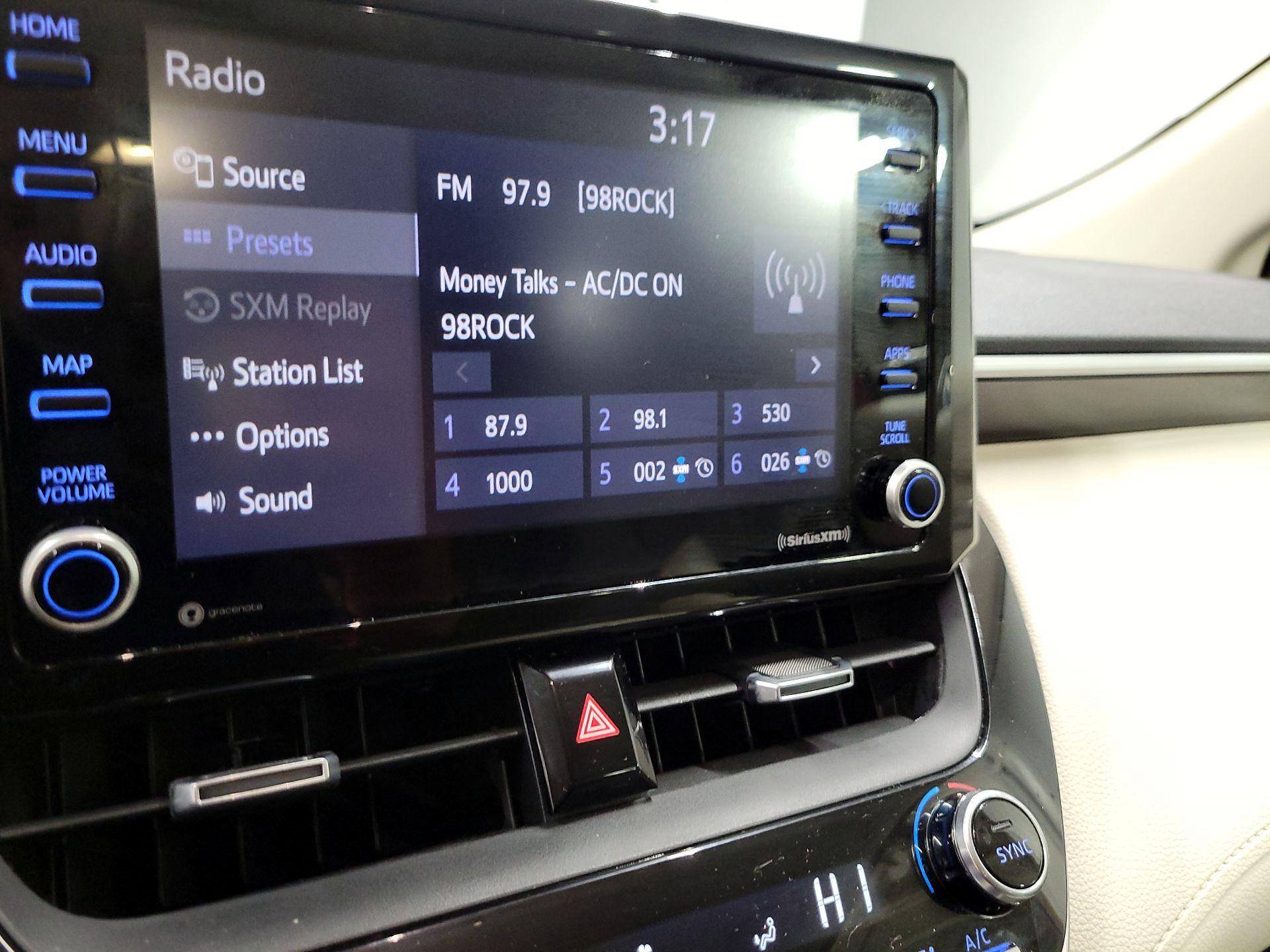 Thumbnail: 2022 Toyota Corolla Cross - 14