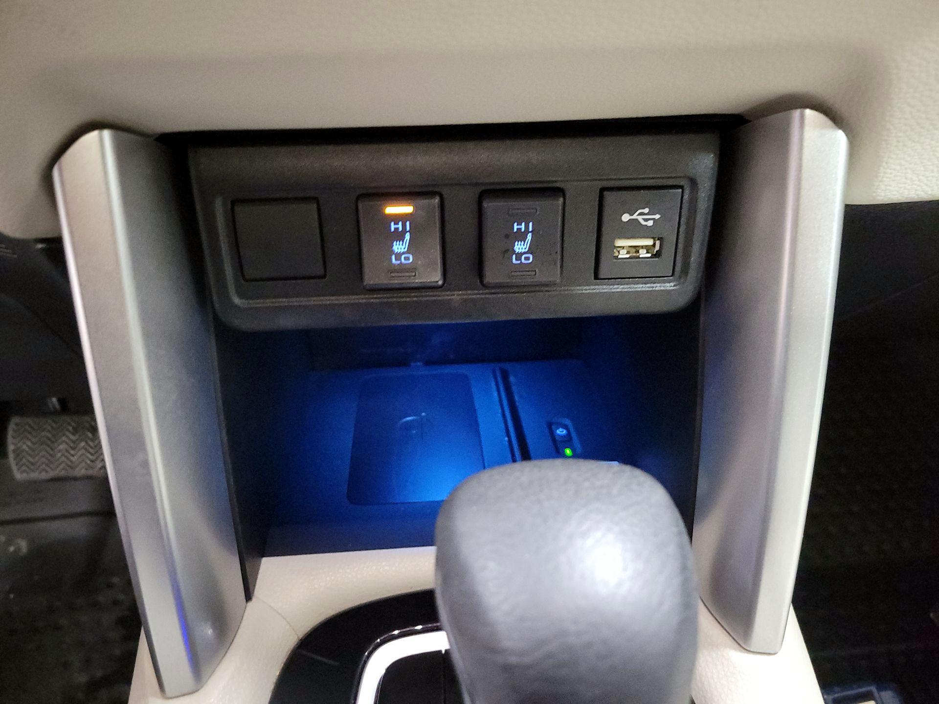 Thumbnail: 2022 Toyota Corolla Cross - 17