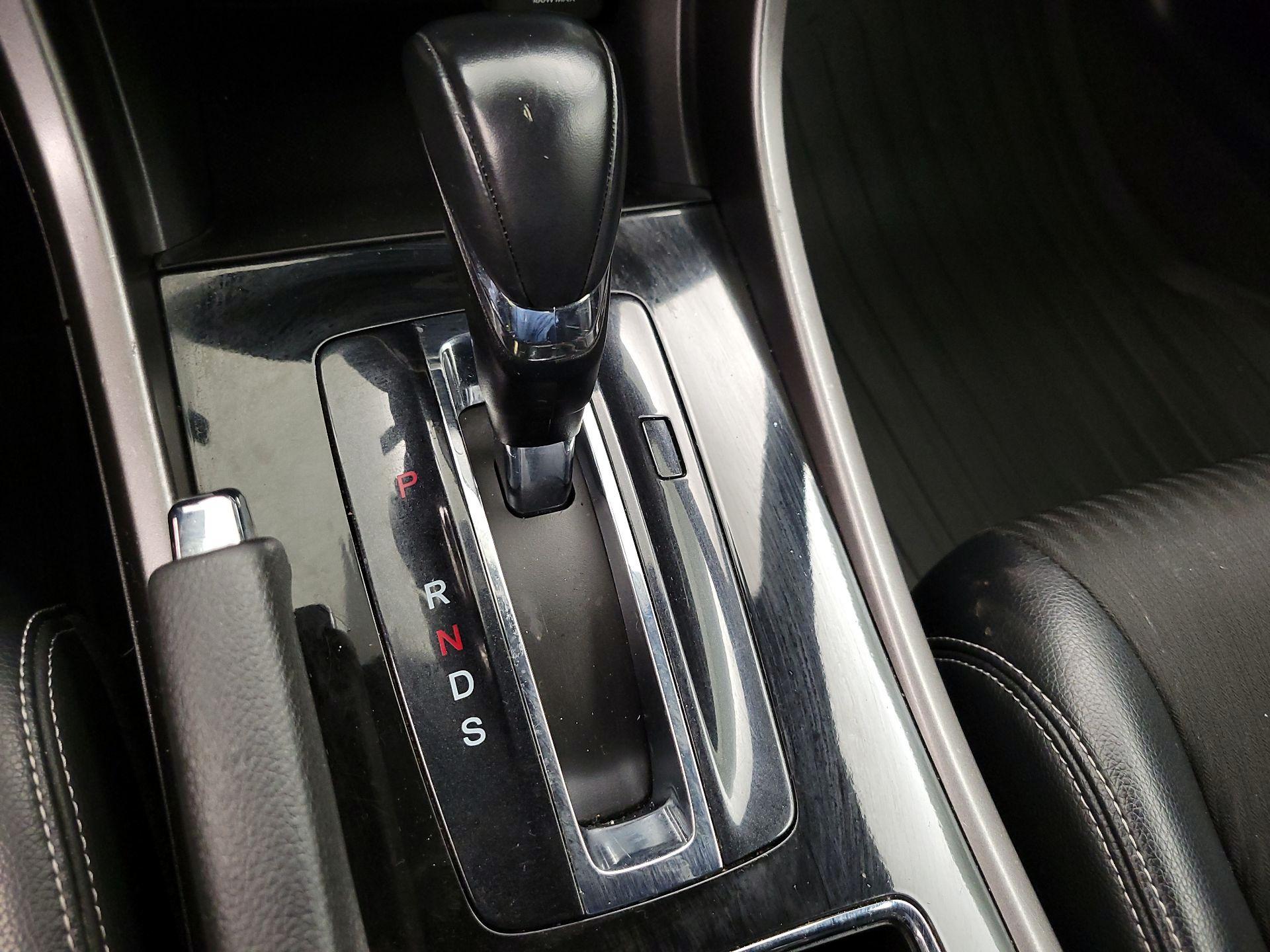 Thumbnail: 2016 Honda Accord - 16