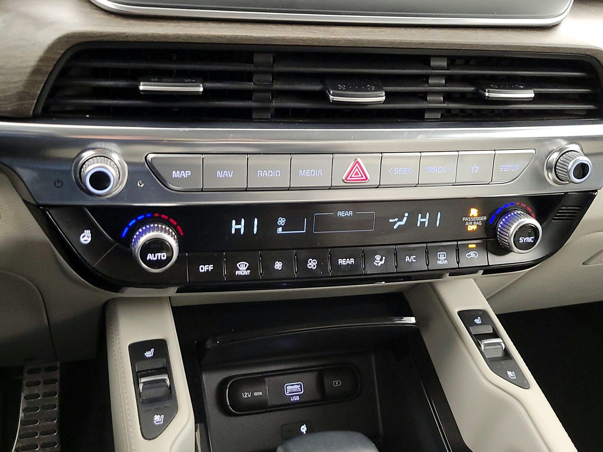 Thumbnail: 2022 Kia Telluride - 17