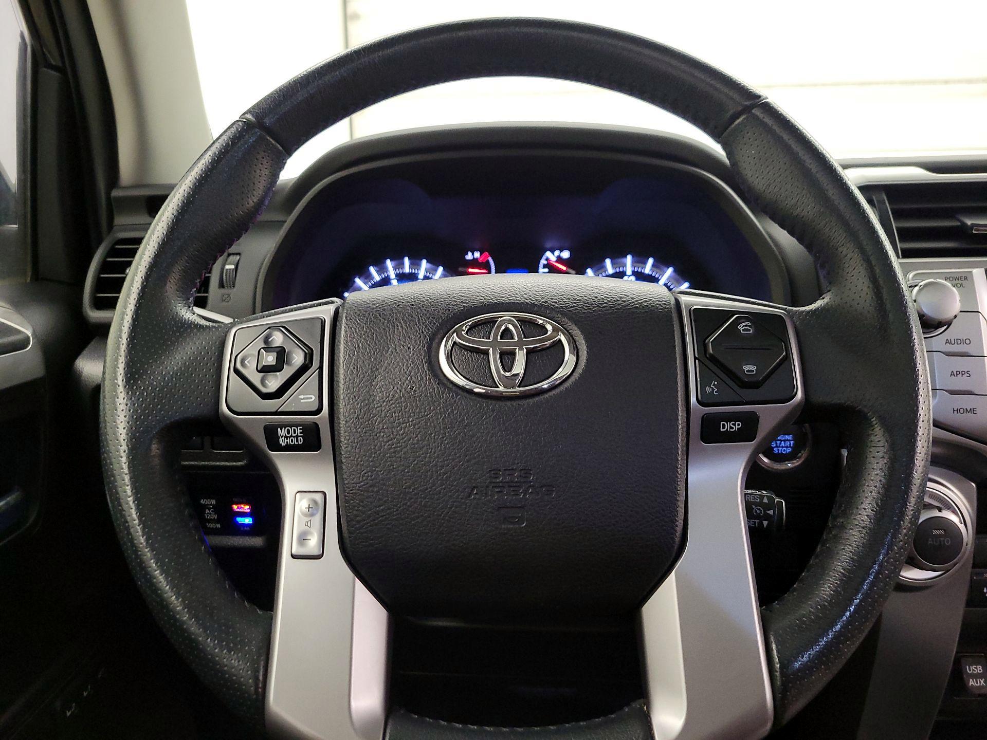 Thumbnail: 2016 Toyota 4Runner - 10