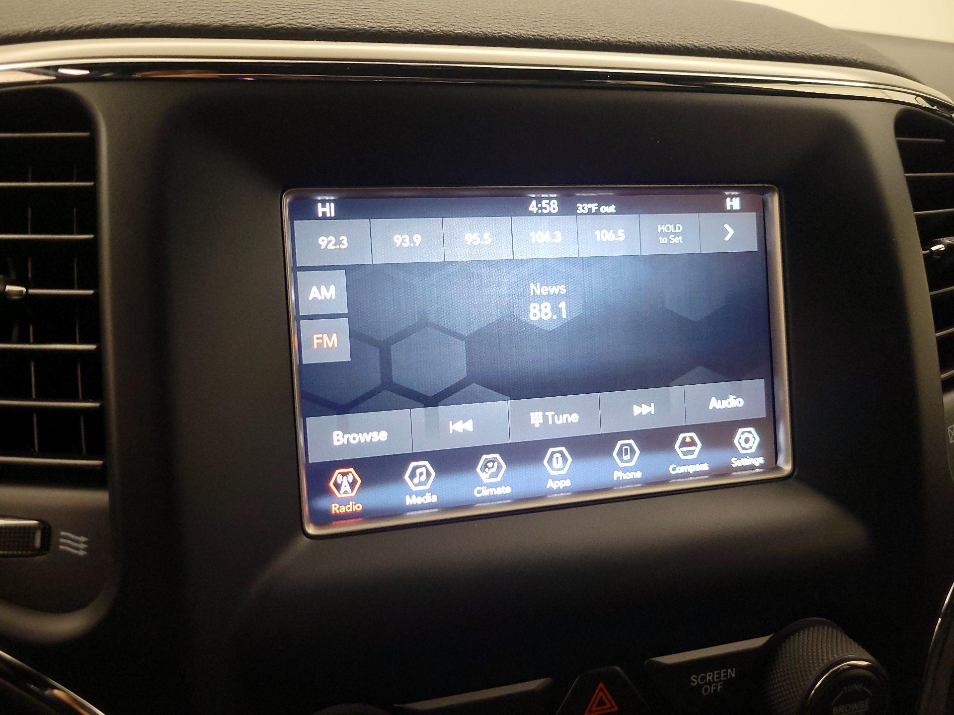 Thumbnail: 2018 Jeep Grand Cherokee - 15