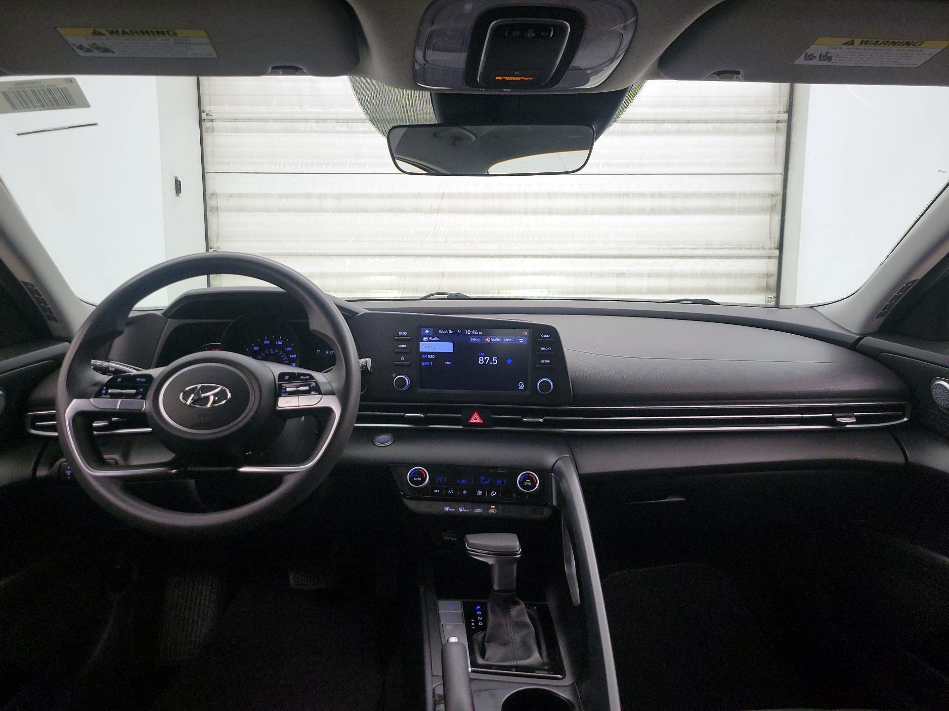 Thumbnail: 2022 Hyundai Elantra - 9