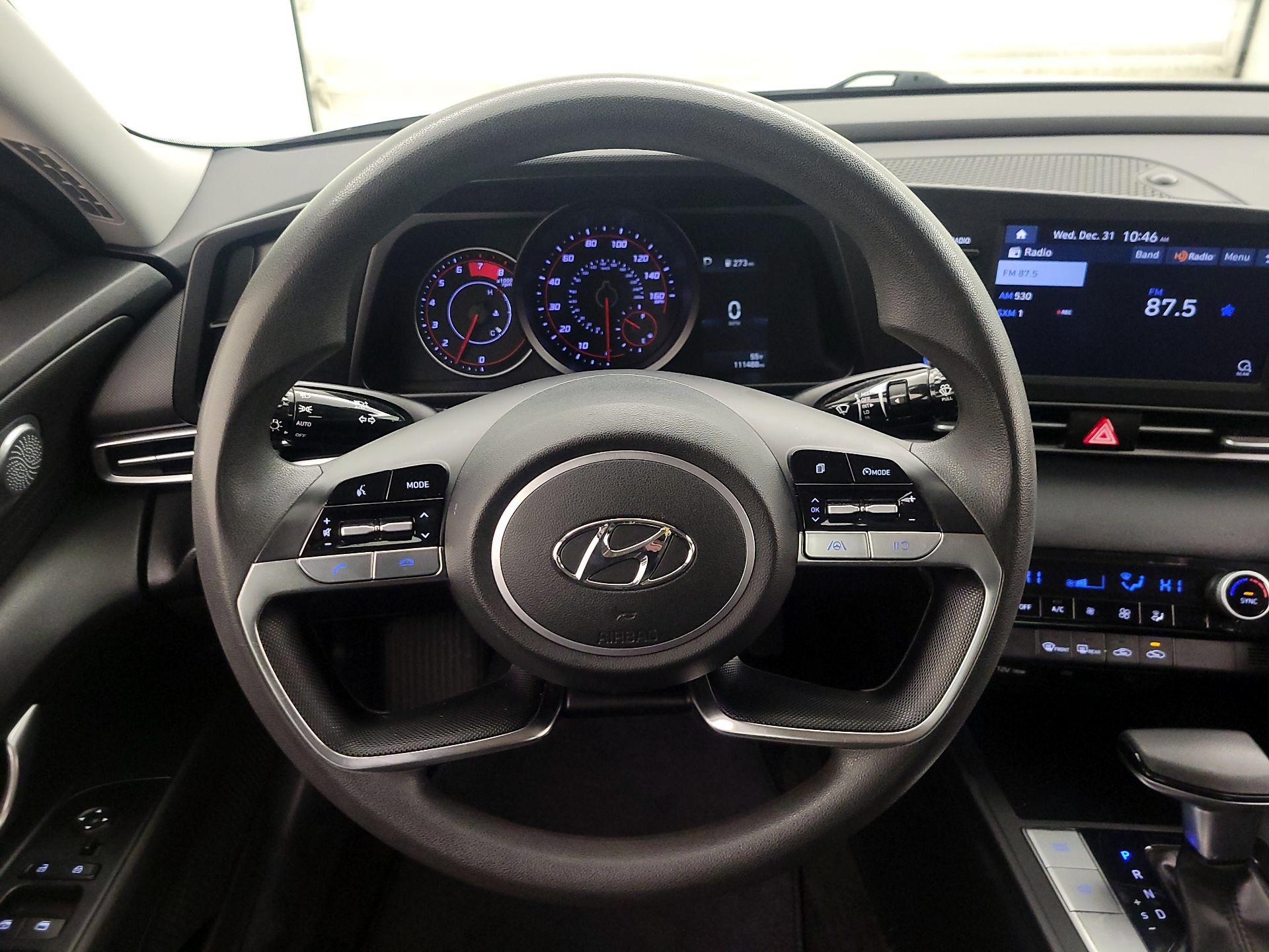 Thumbnail: 2022 Hyundai Elantra - 10