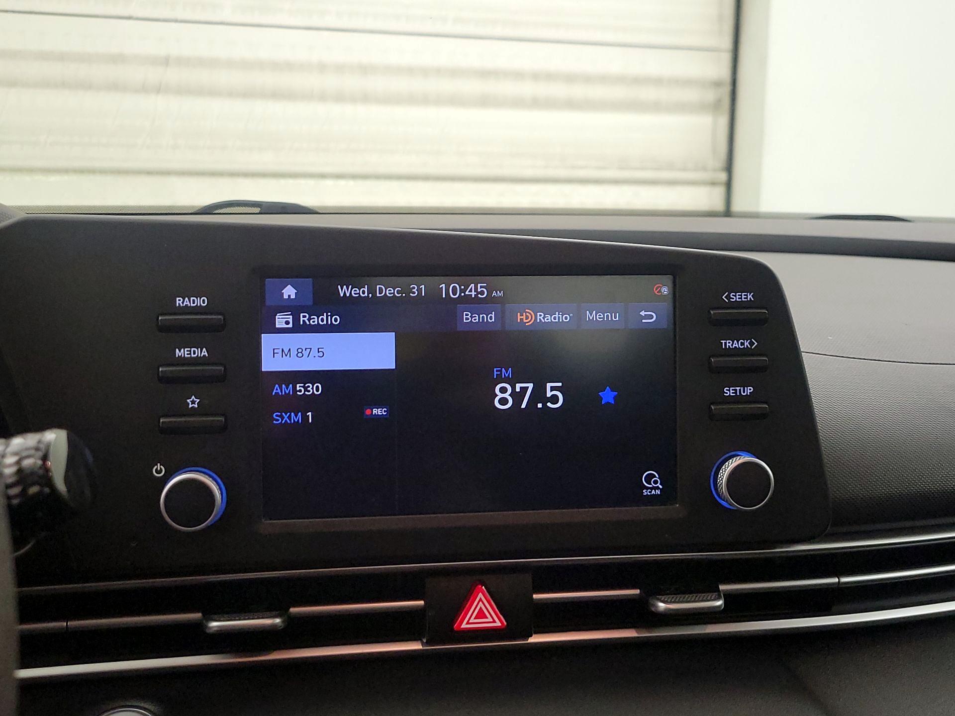 Thumbnail: 2022 Hyundai Elantra - 14