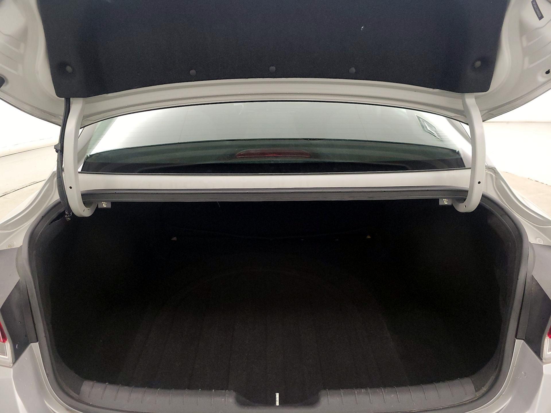 Thumbnail: 2022 Hyundai Elantra - 19