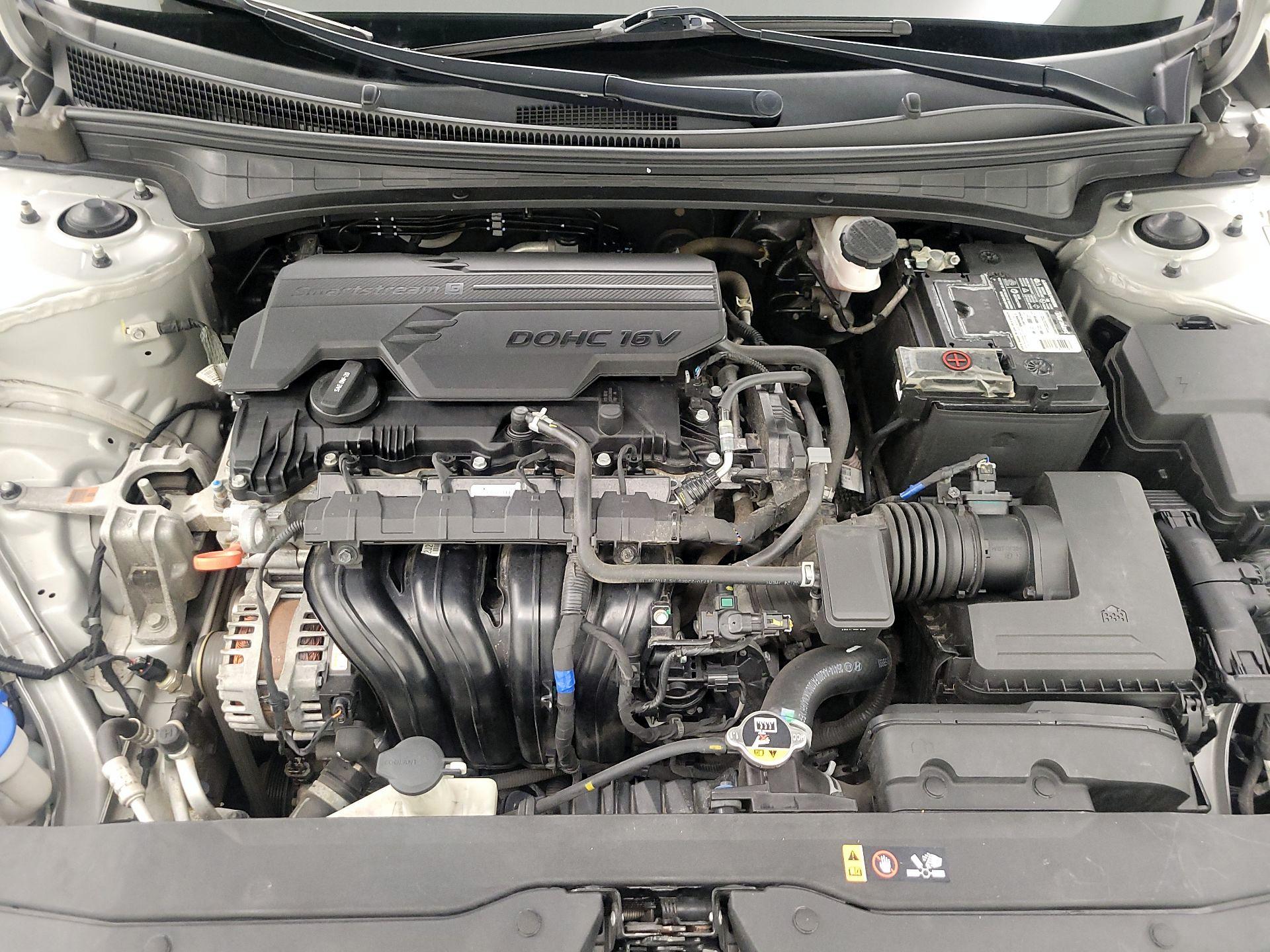 Thumbnail: 2022 Hyundai Elantra - 20