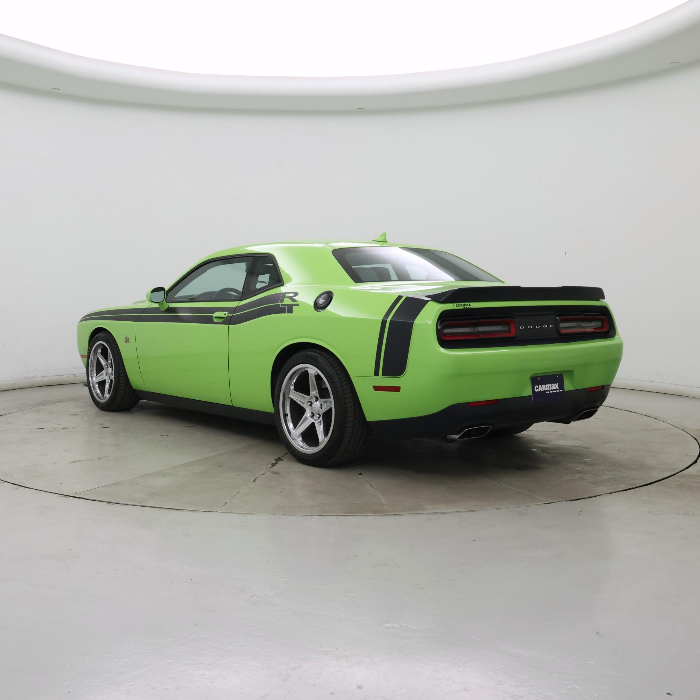 Thumbnail: 2015 Dodge Challenger - 2