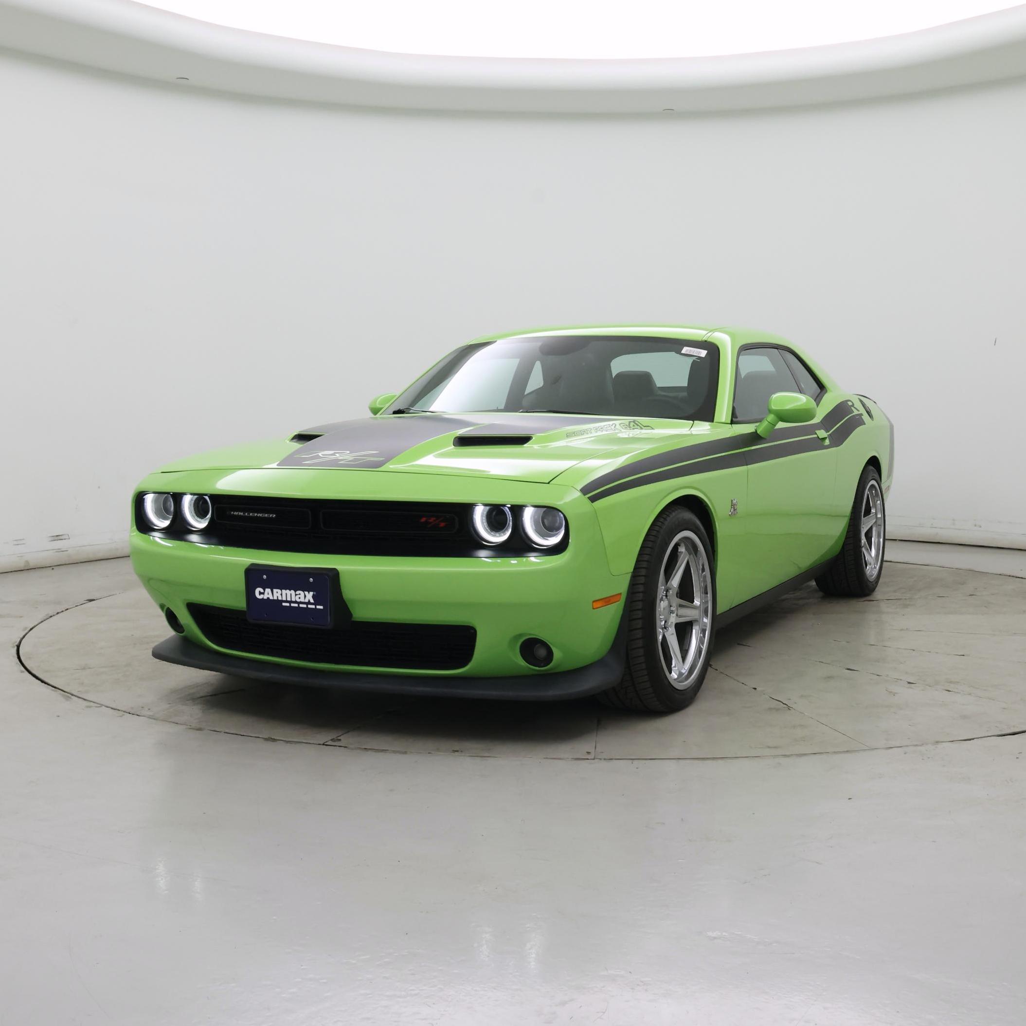 Thumbnail: 2015 Dodge Challenger - 4