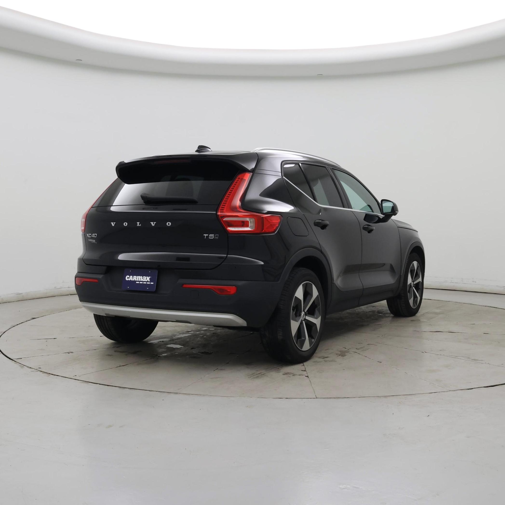 Thumbnail: 2021 Volvo XC40 - 8