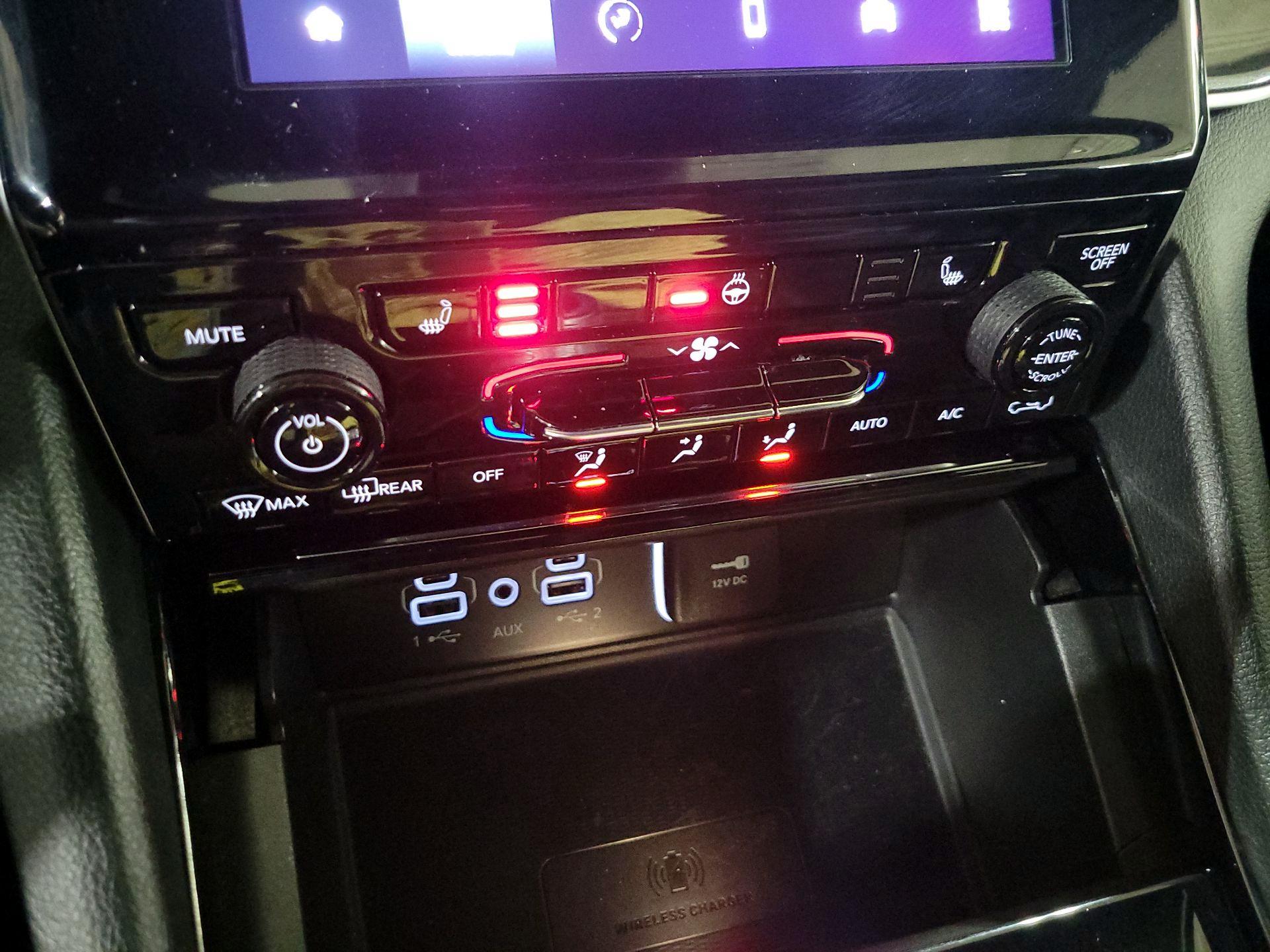 Thumbnail: 2023 Jeep Grand Cherokee - 16