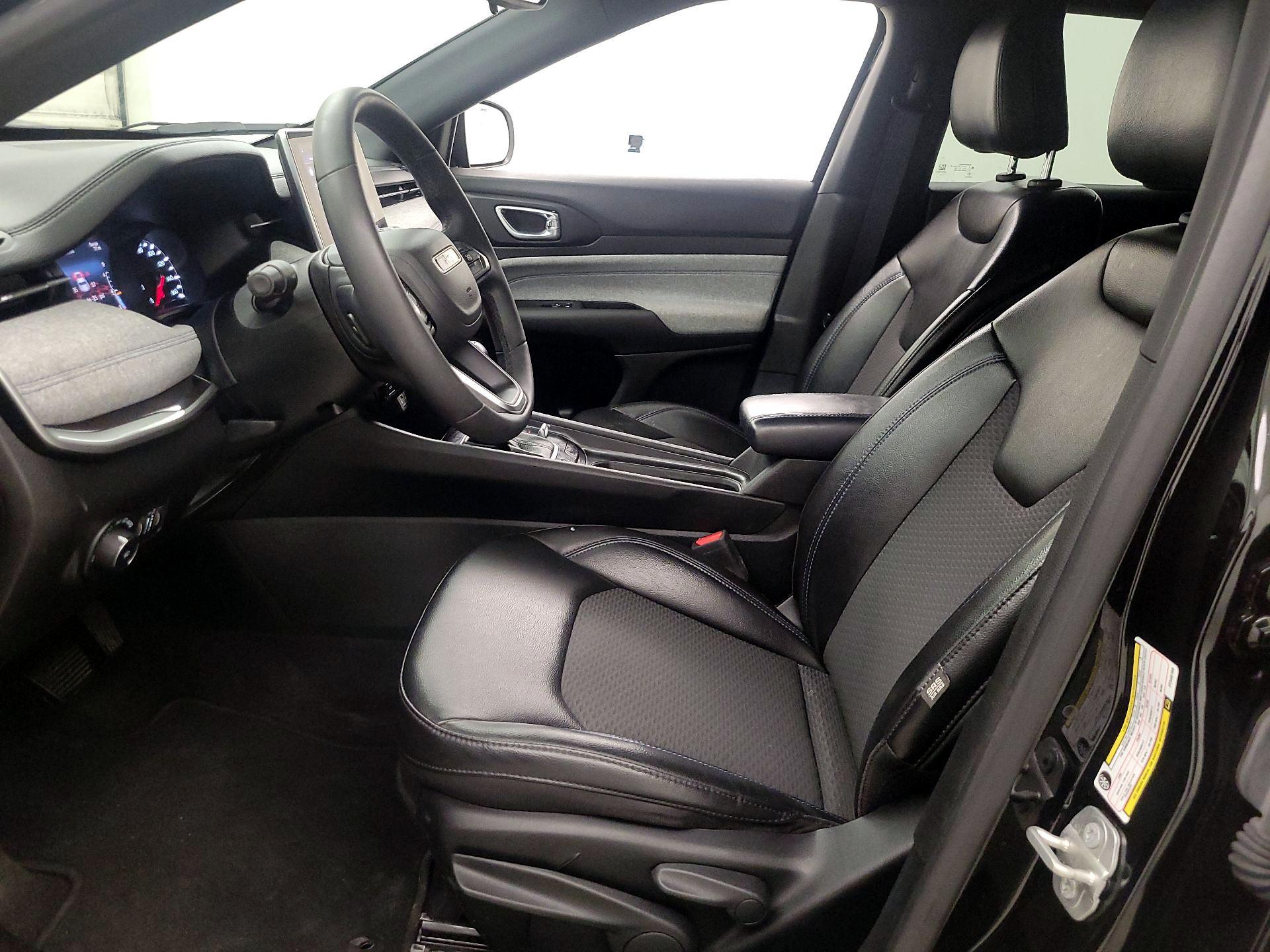 Thumbnail: 2023 Jeep Compass - 11