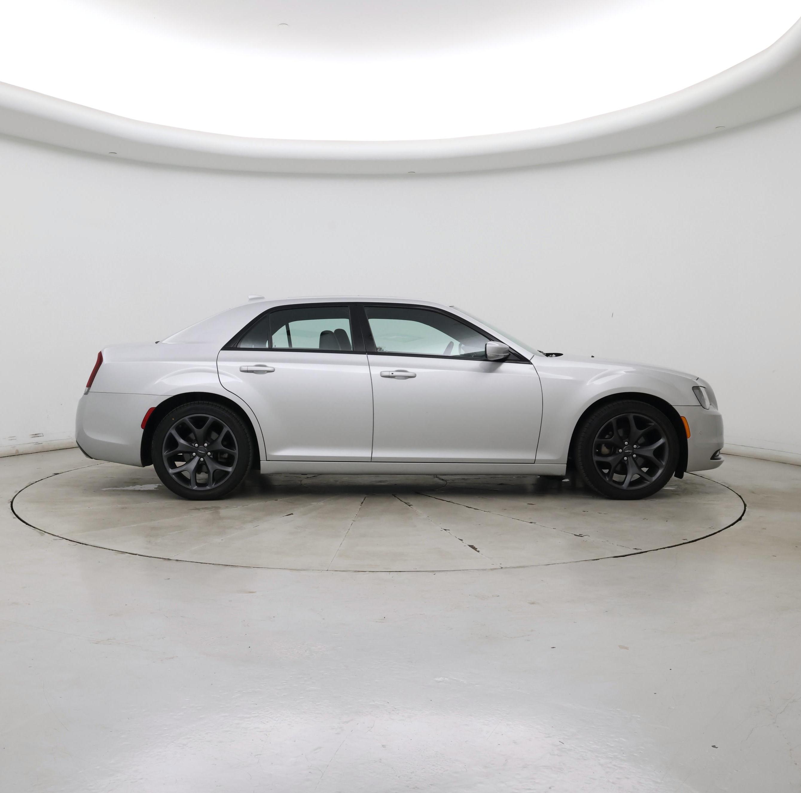 Thumbnail: 2023 Chrysler 300 - 7