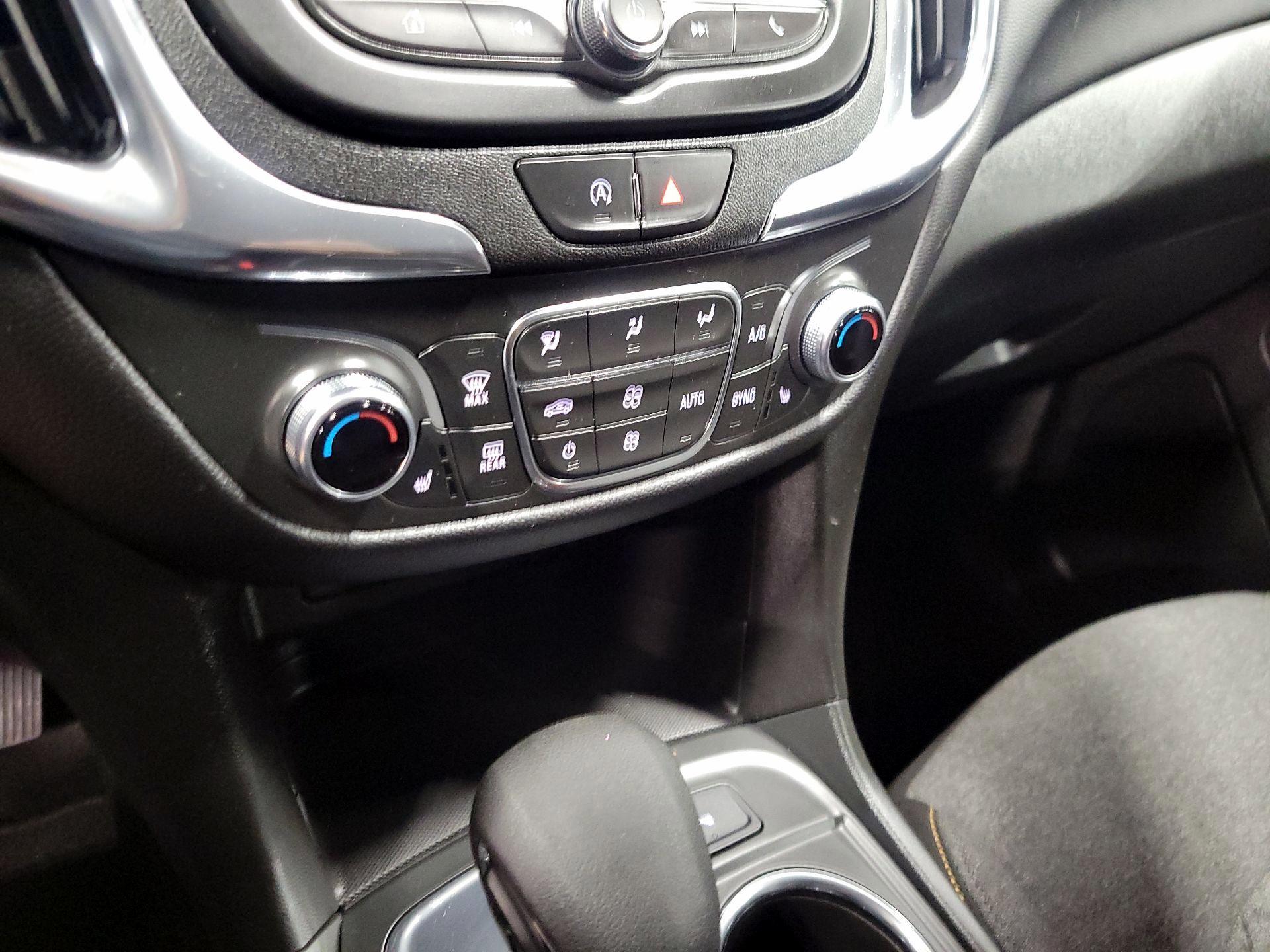 Thumbnail: 2022 Chevrolet Equinox - 15