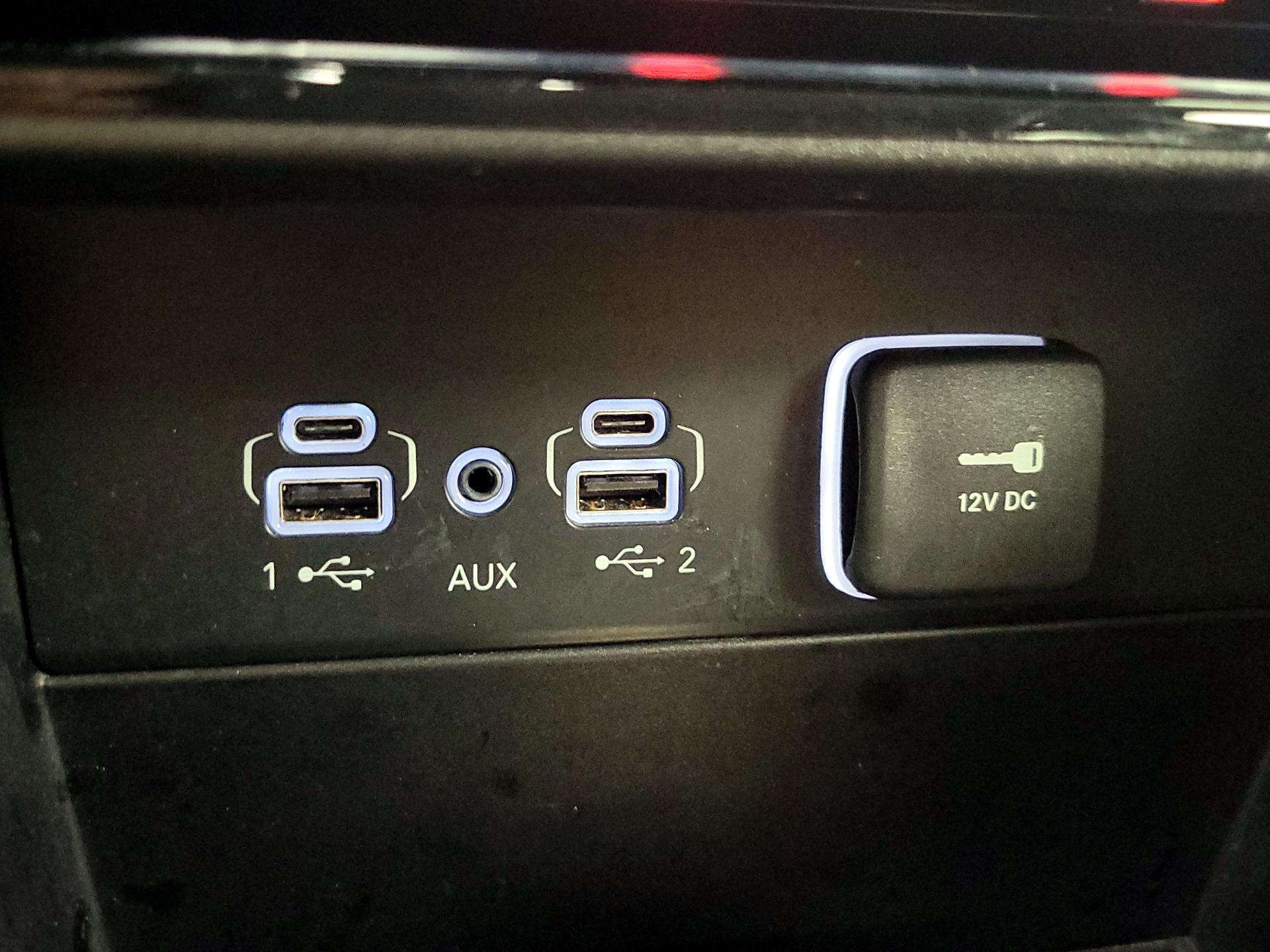 Thumbnail: 2023 Jeep Grand Cherokee - 18