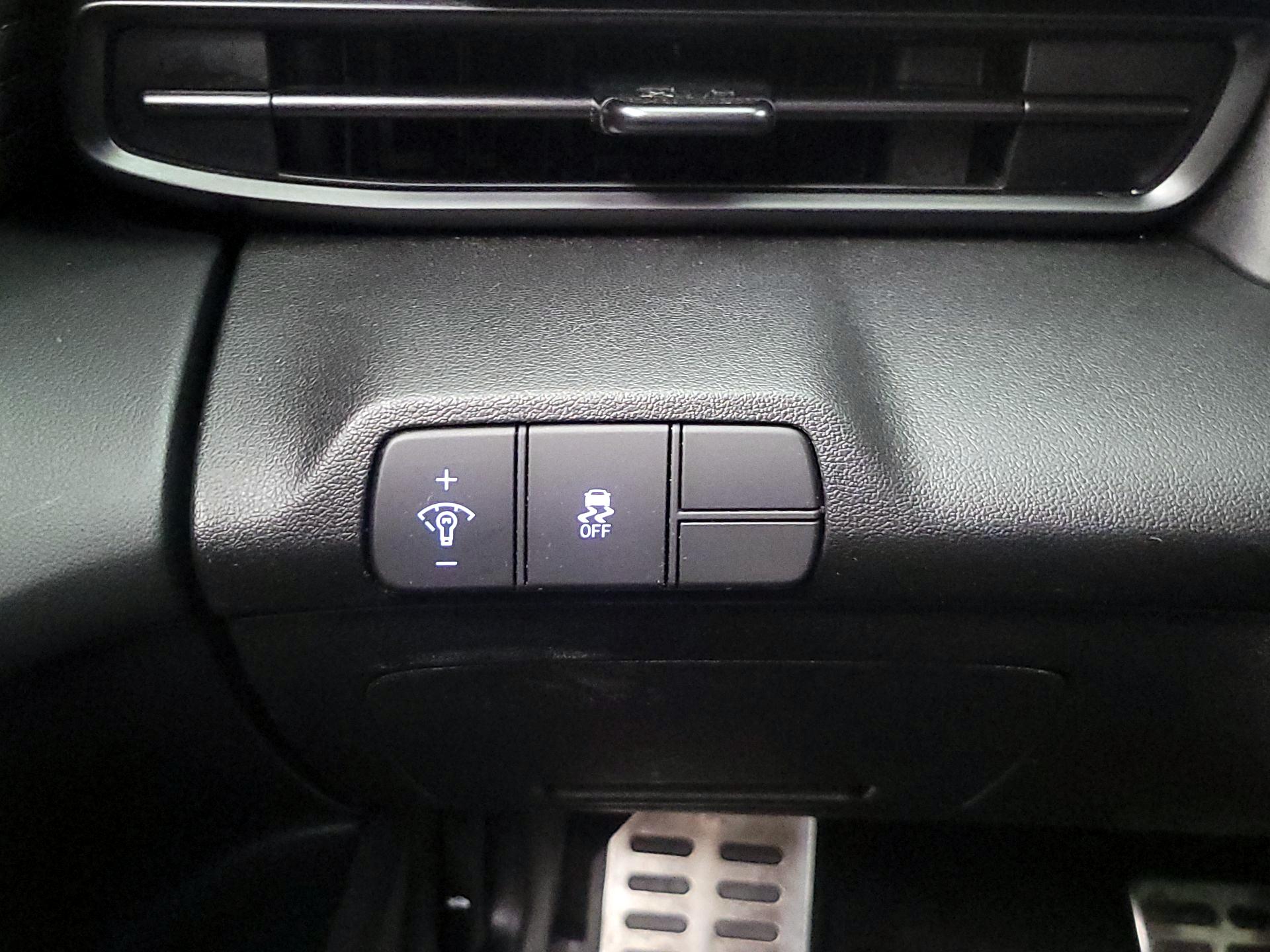 Thumbnail: 2025 Hyundai Elantra - 13