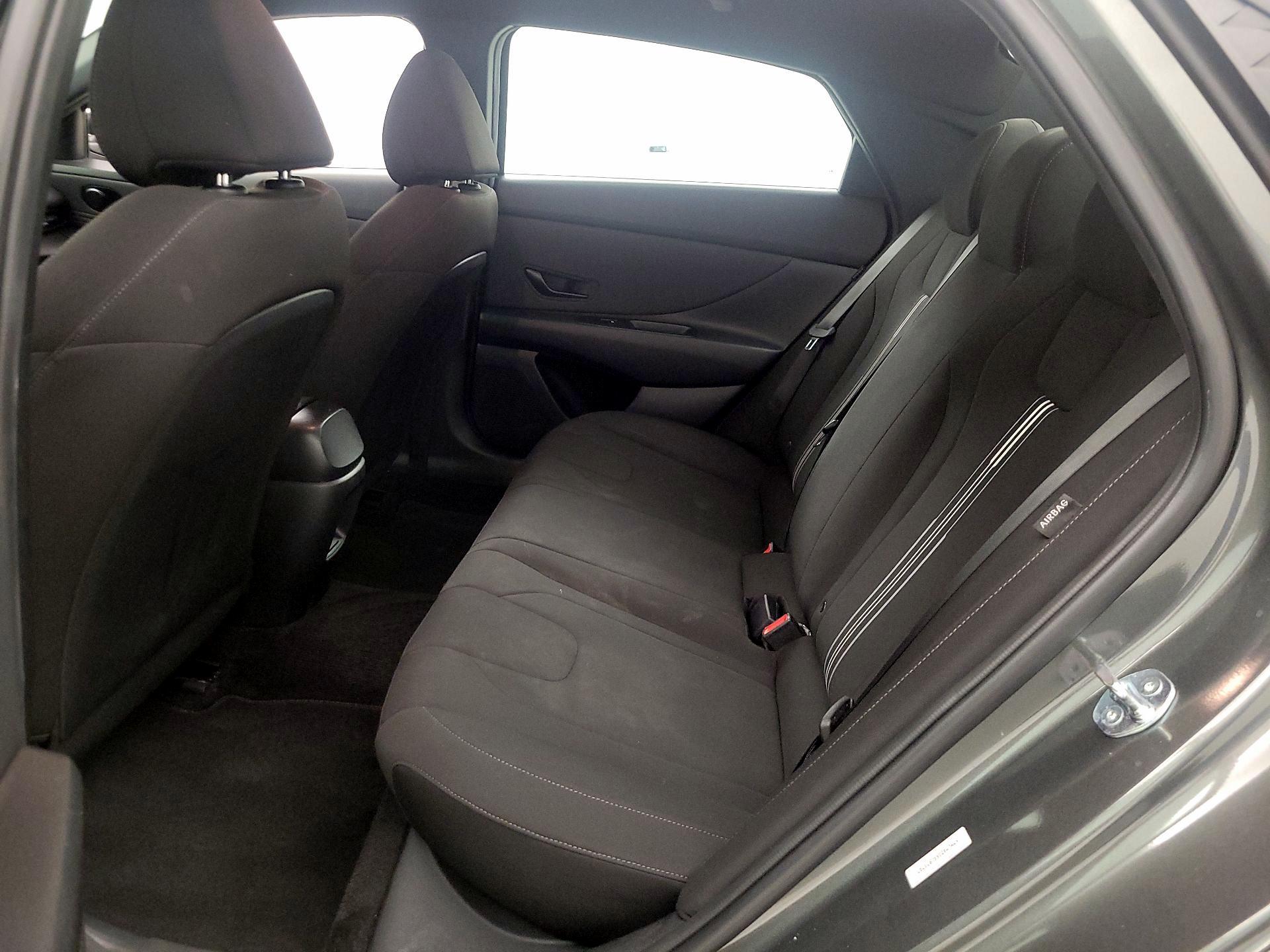 Thumbnail: 2025 Hyundai Elantra - 19