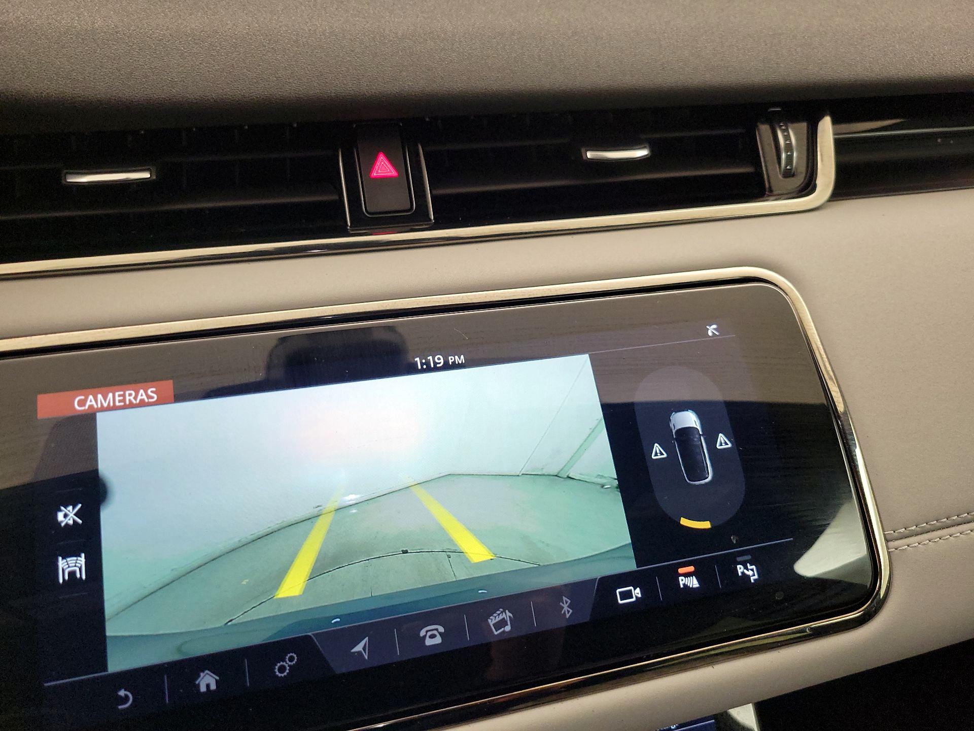 Thumbnail: 2020 Land Rover Range Rover Evoque - 15