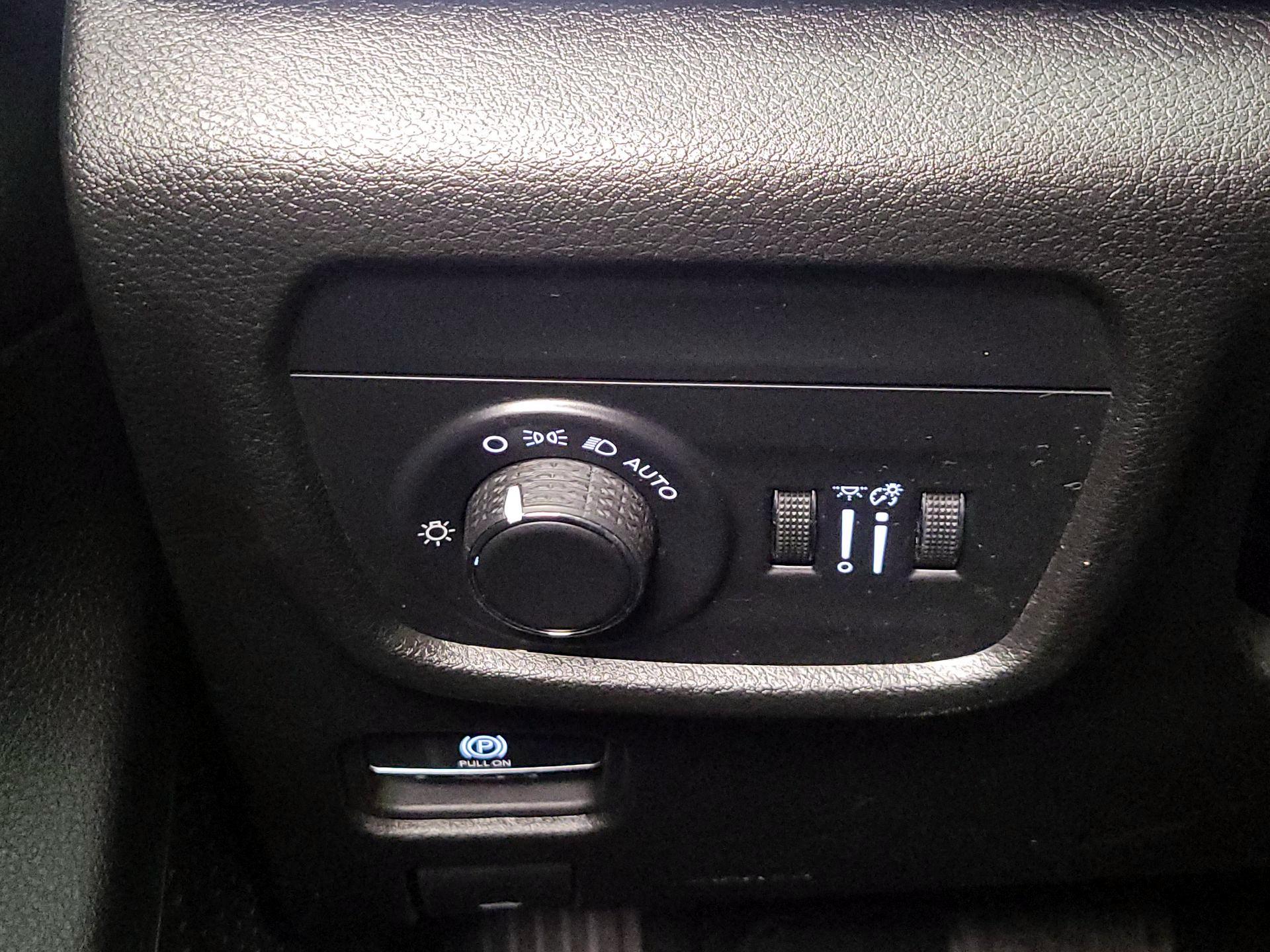 Thumbnail: 2023 Jeep Grand Cherokee - 13