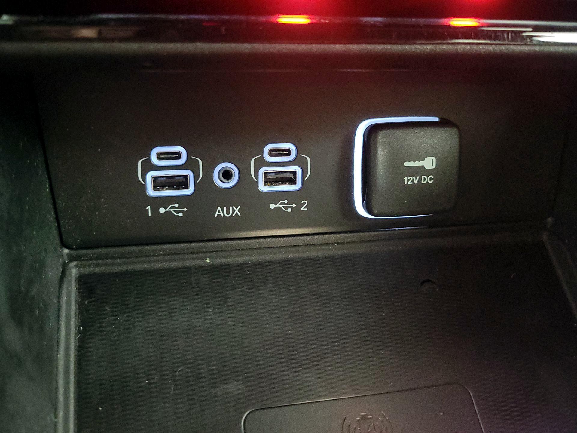 Thumbnail: 2023 Jeep Grand Cherokee - 18