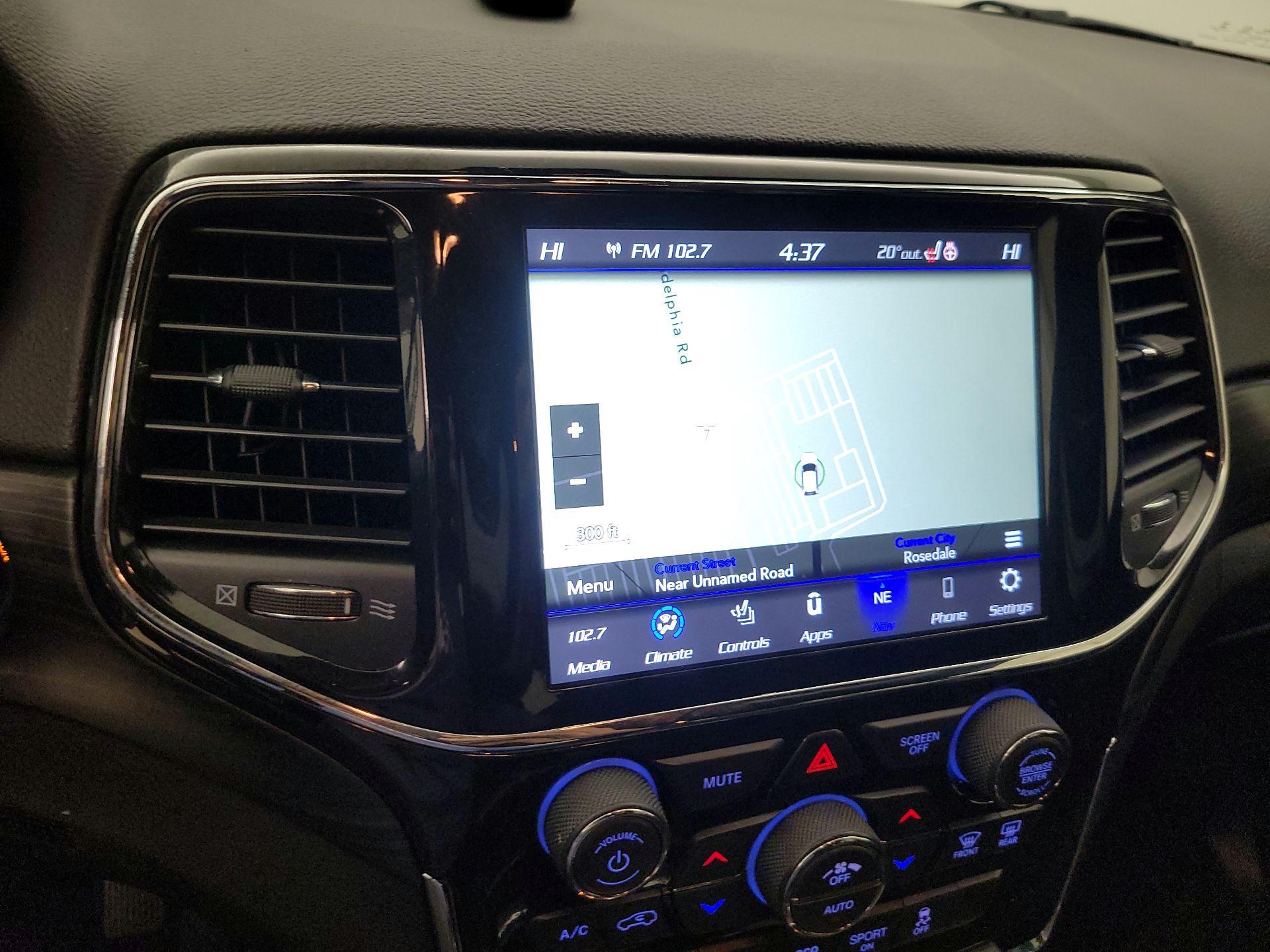 Thumbnail: 2021 Jeep Grand Cherokee - 14