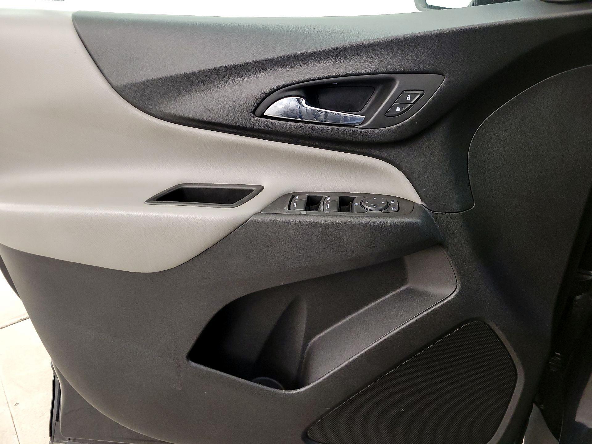 Thumbnail: 2021 Chevrolet Equinox - 12