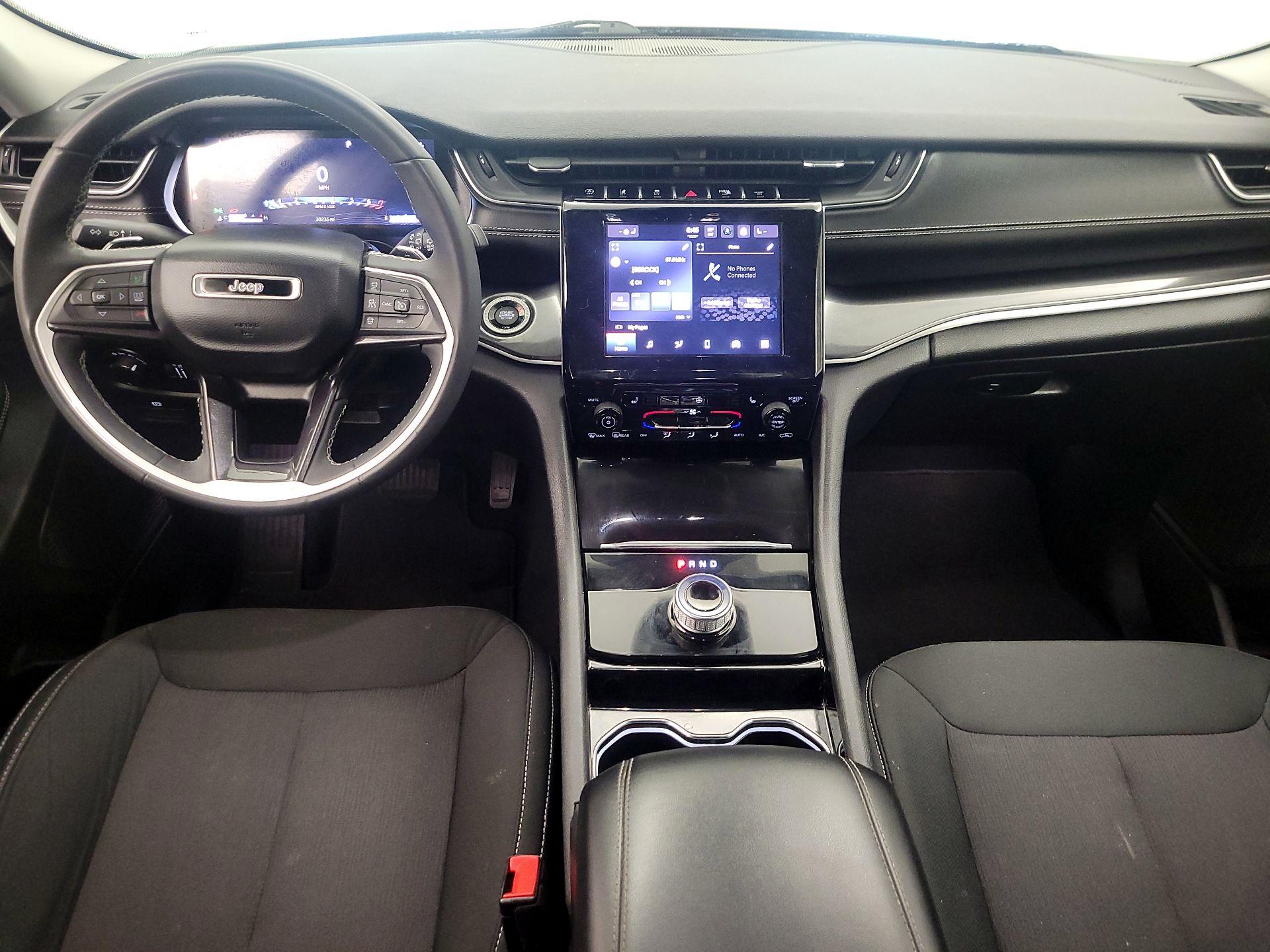 Thumbnail: 2023 Jeep Grand Cherokee L - 9