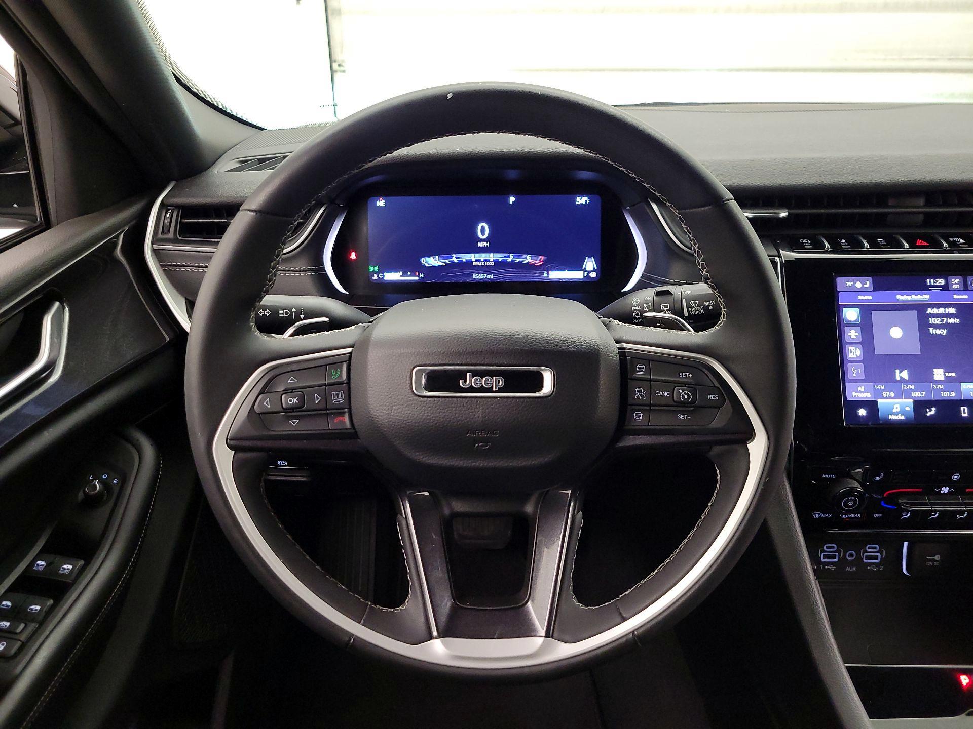 Thumbnail: 2023 Jeep Grand Cherokee - 10