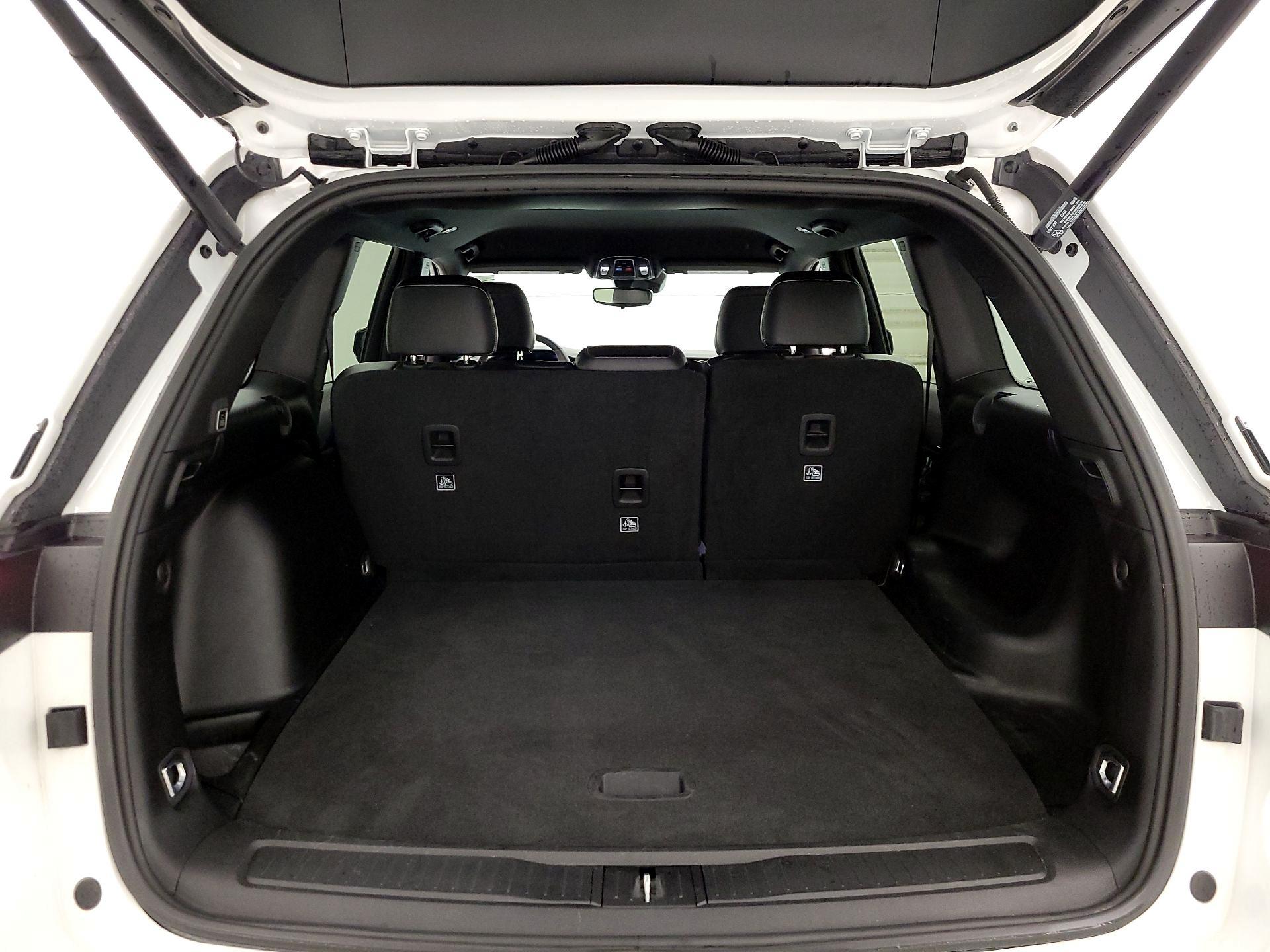 Thumbnail: 2023 Jeep Grand Cherokee - 20