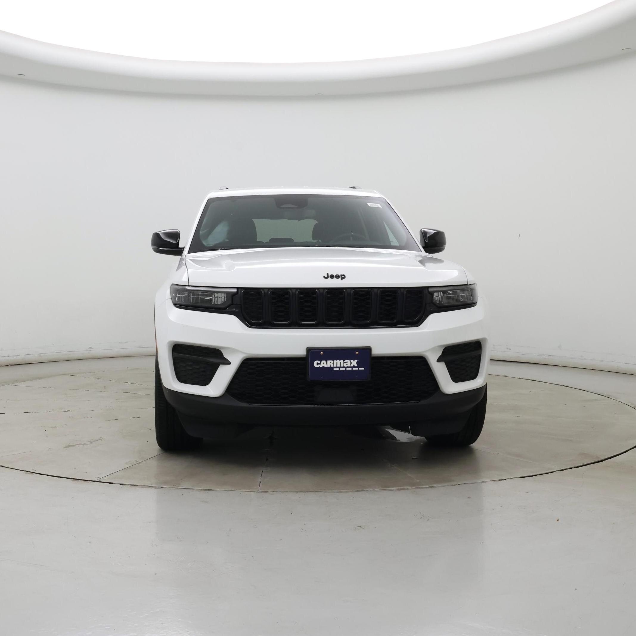 Thumbnail: 2023 Jeep Grand Cherokee - 5