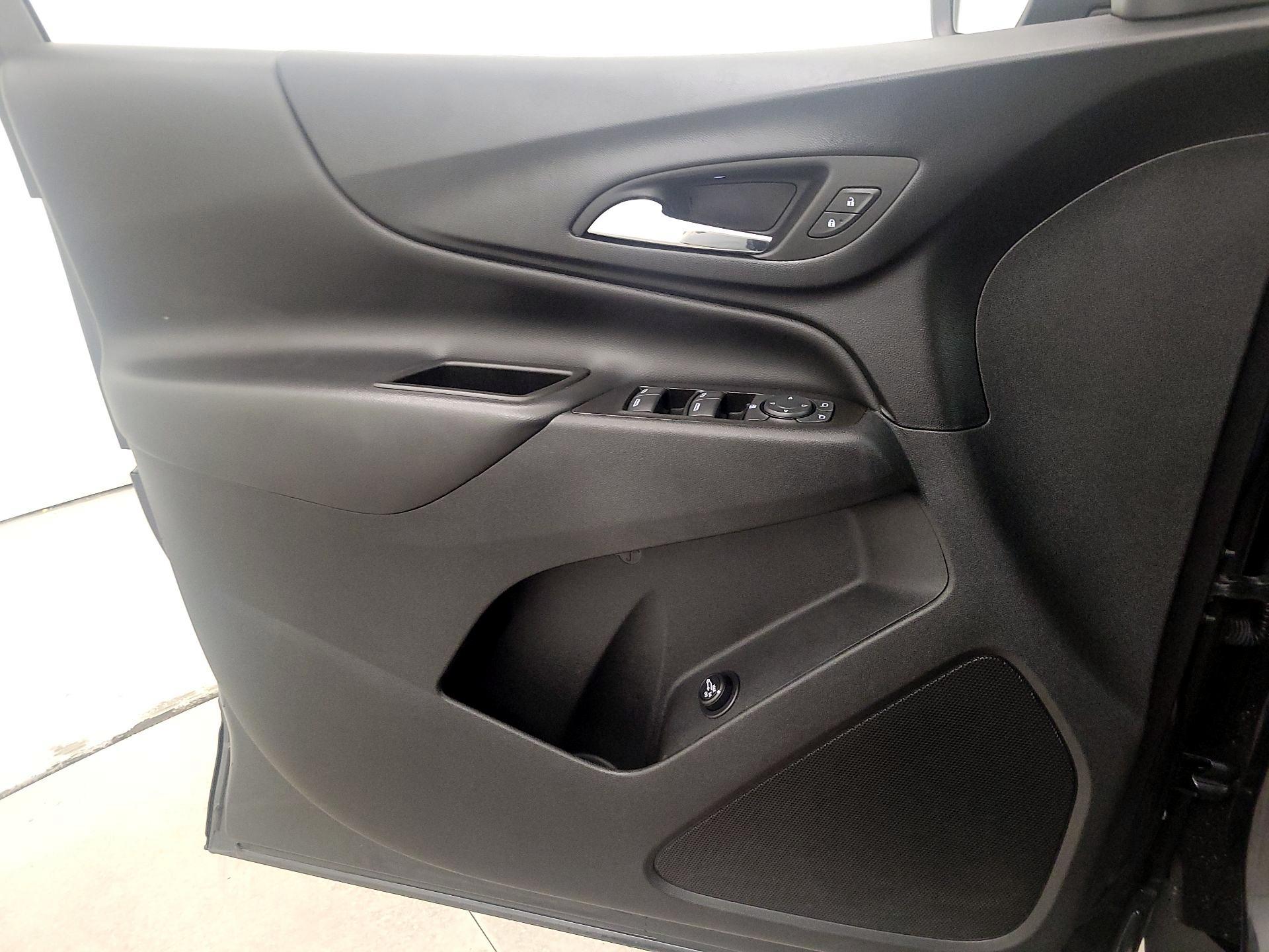 Thumbnail: 2022 Chevrolet Equinox - 12