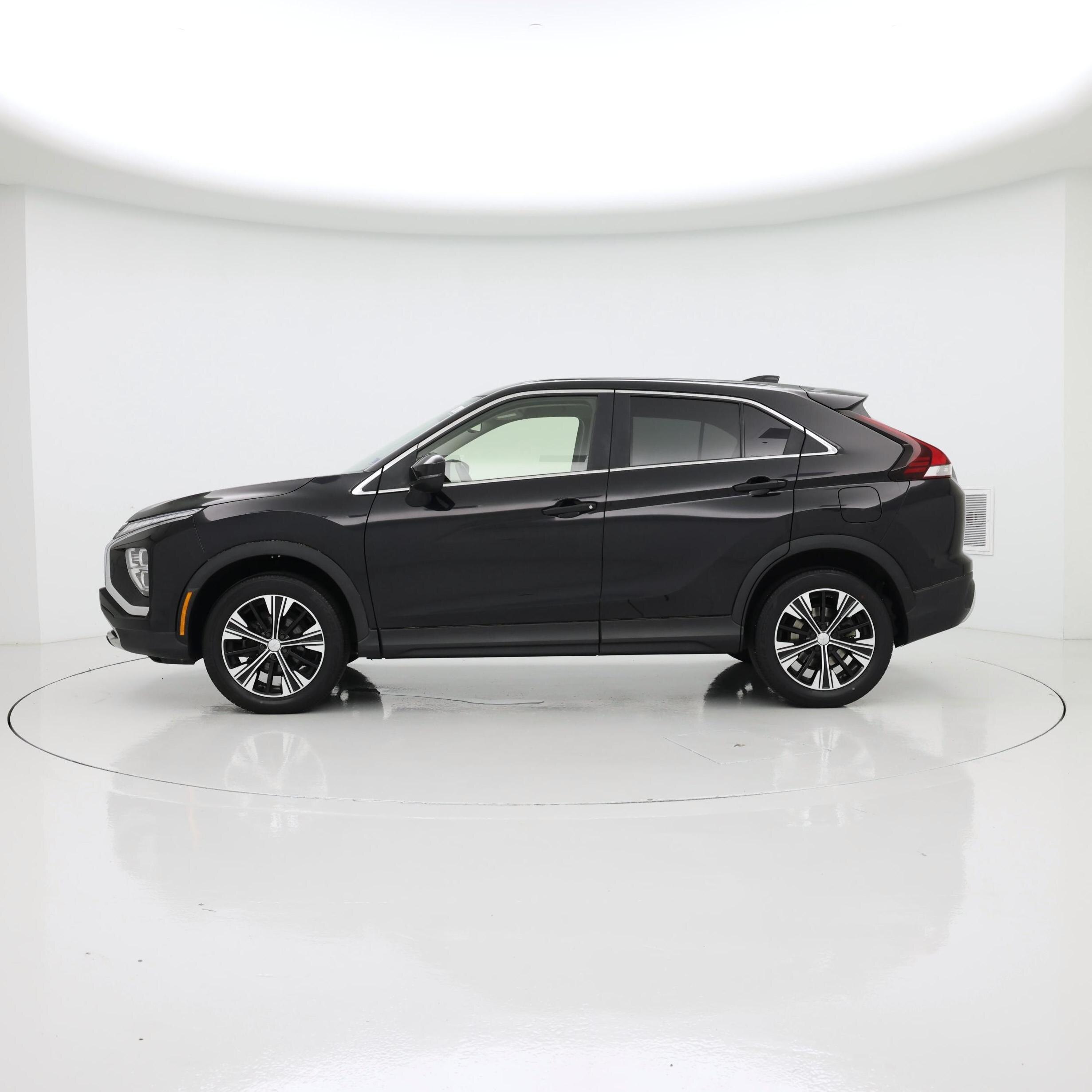 Thumbnail: 2022 Mitsubishi Eclipse Cross - 3
