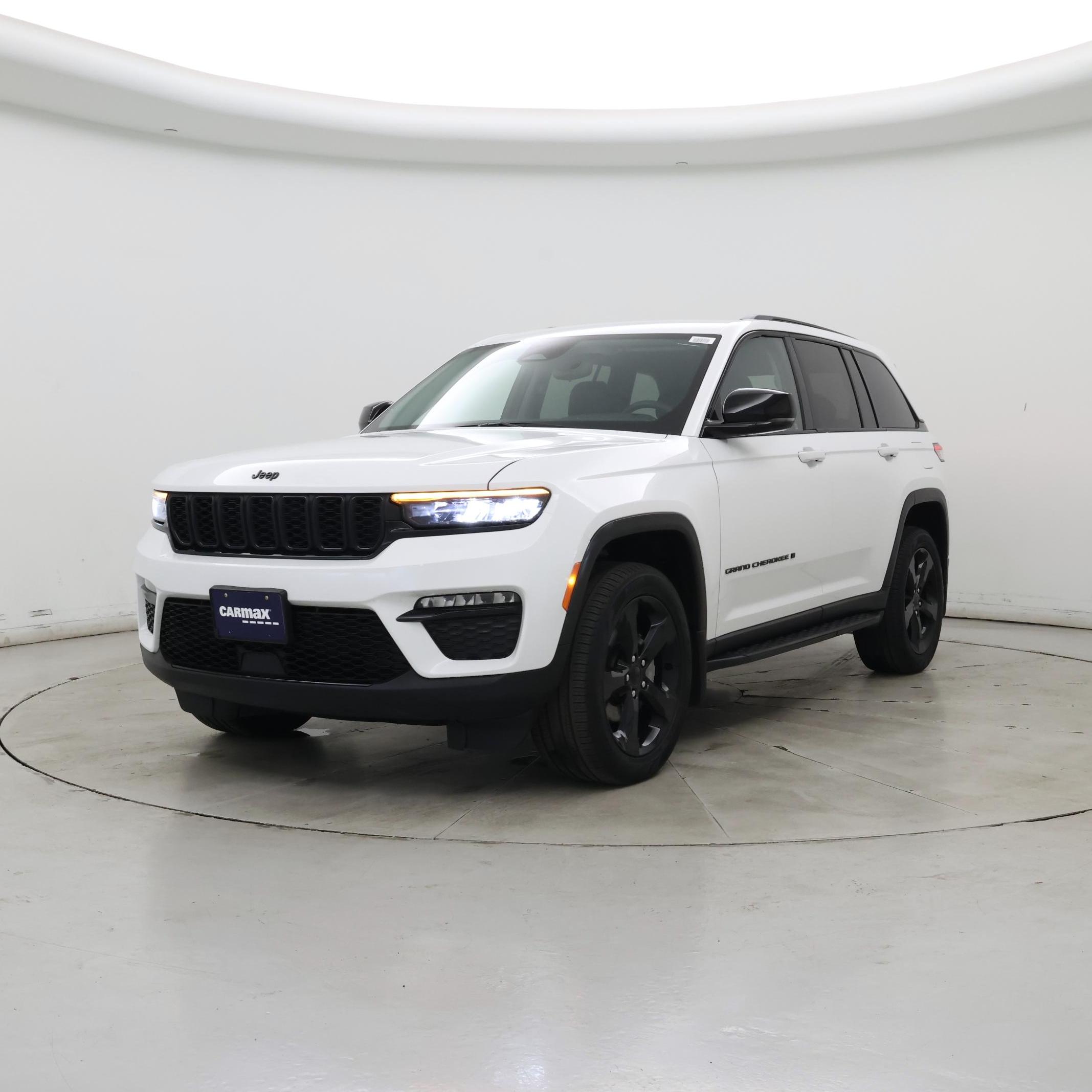 Thumbnail: 2023 Jeep Grand Cherokee - 4