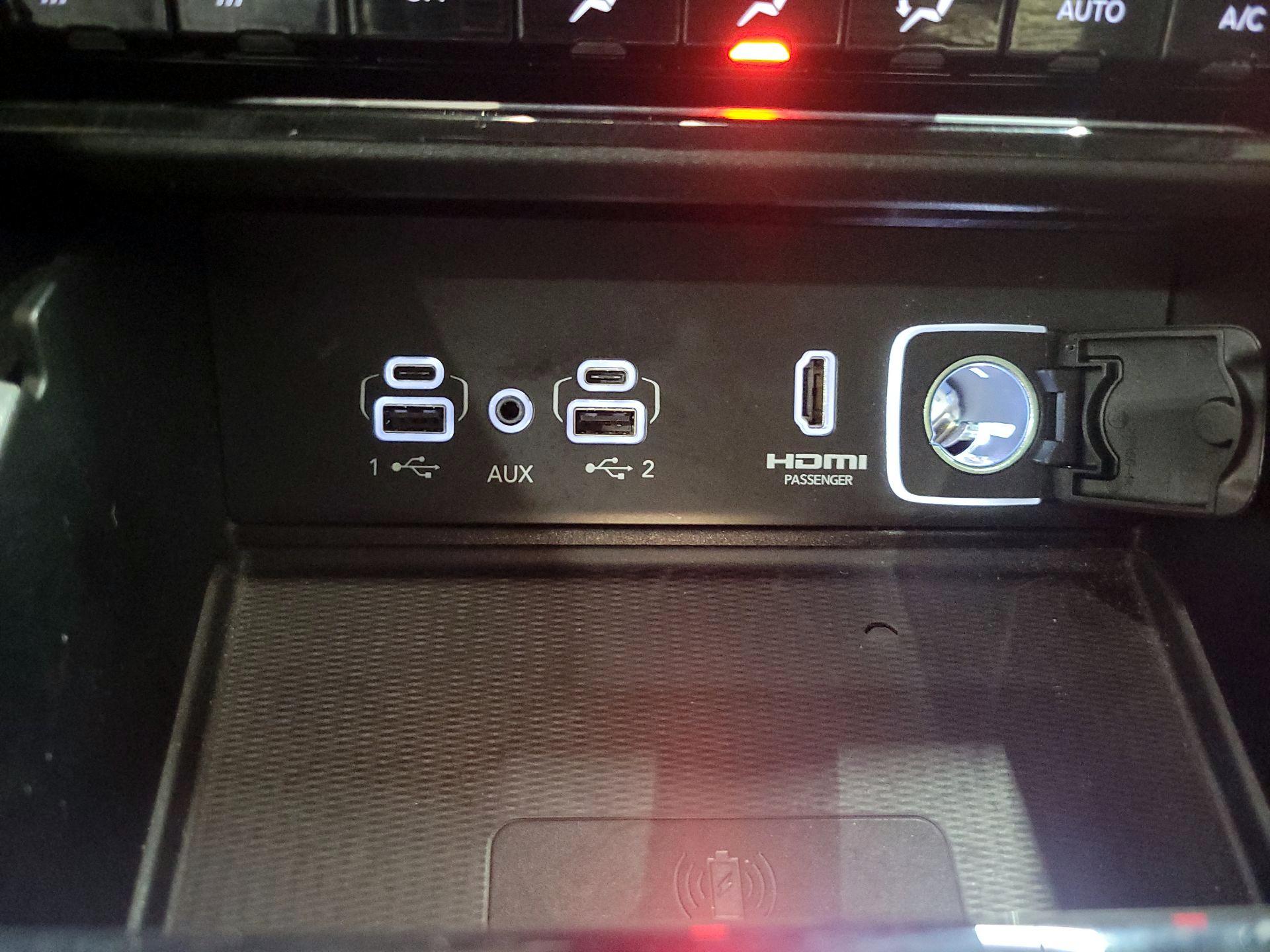 Thumbnail: 2023 Jeep Grand Cherokee - 19