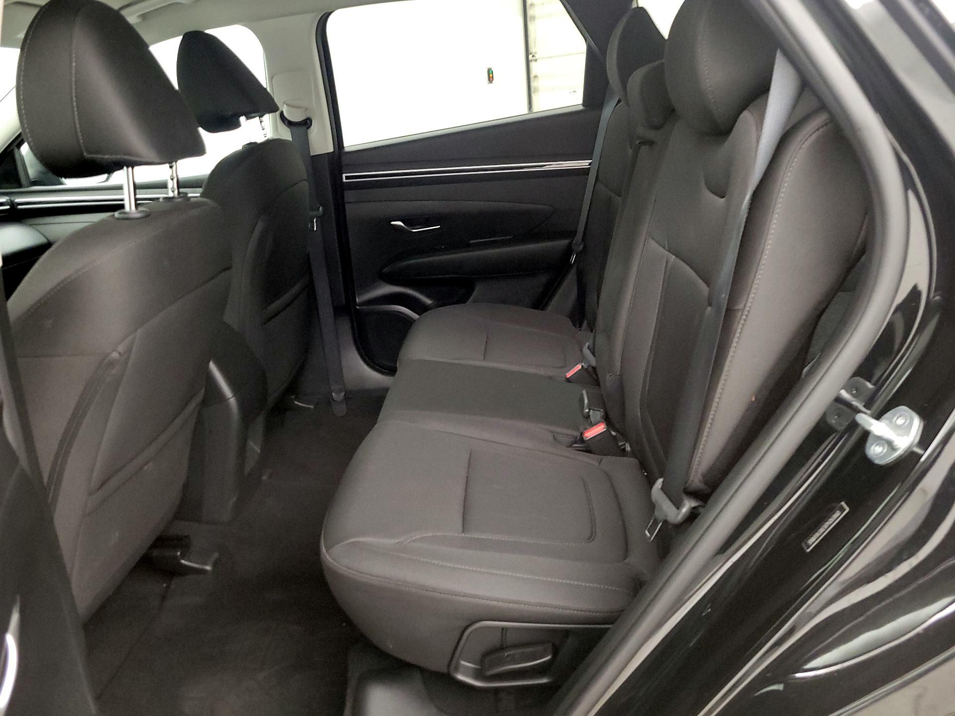 Thumbnail: 2023 Hyundai Tucson - 19