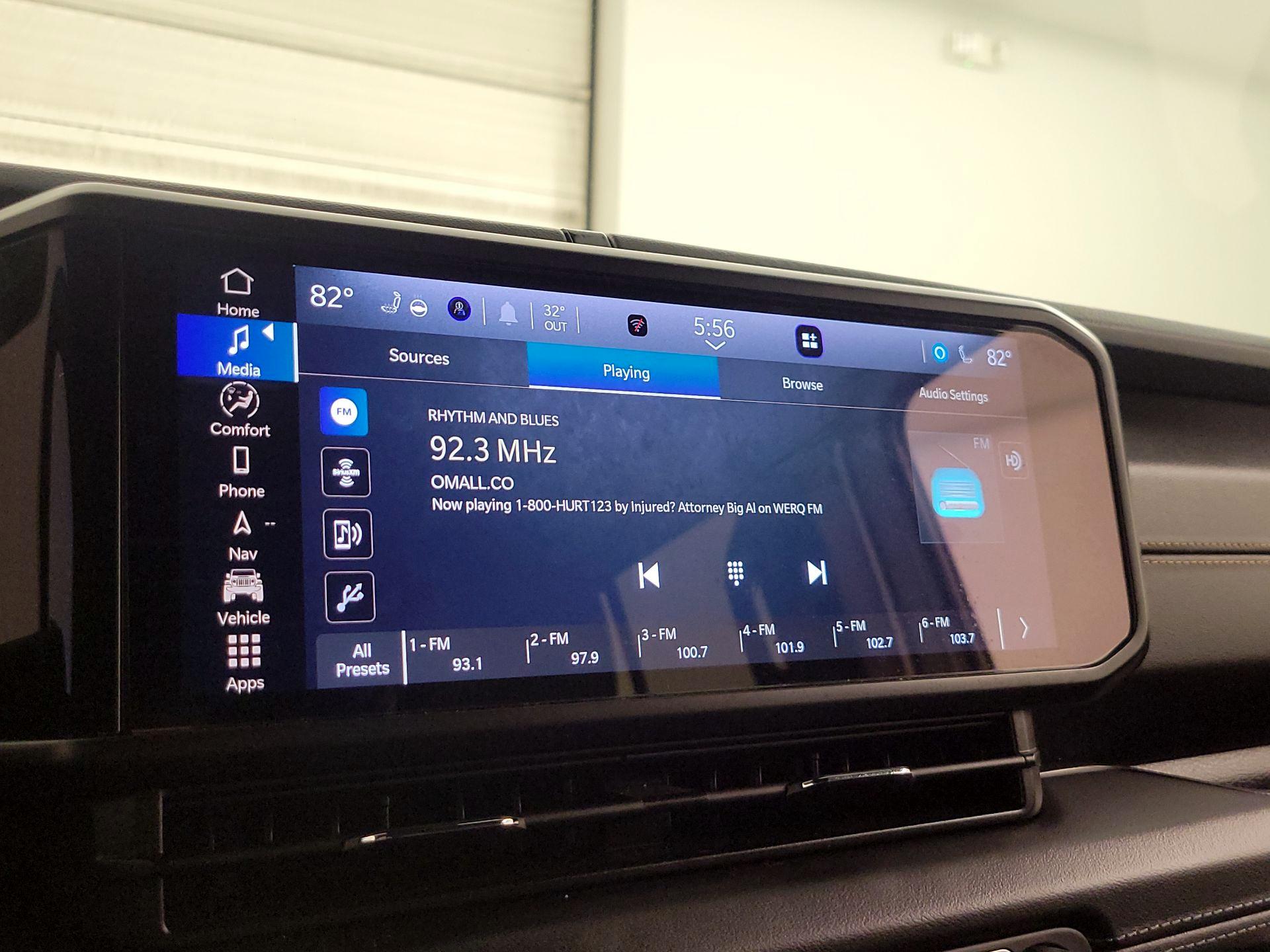 Thumbnail: 2024 Jeep Wrangler - 16