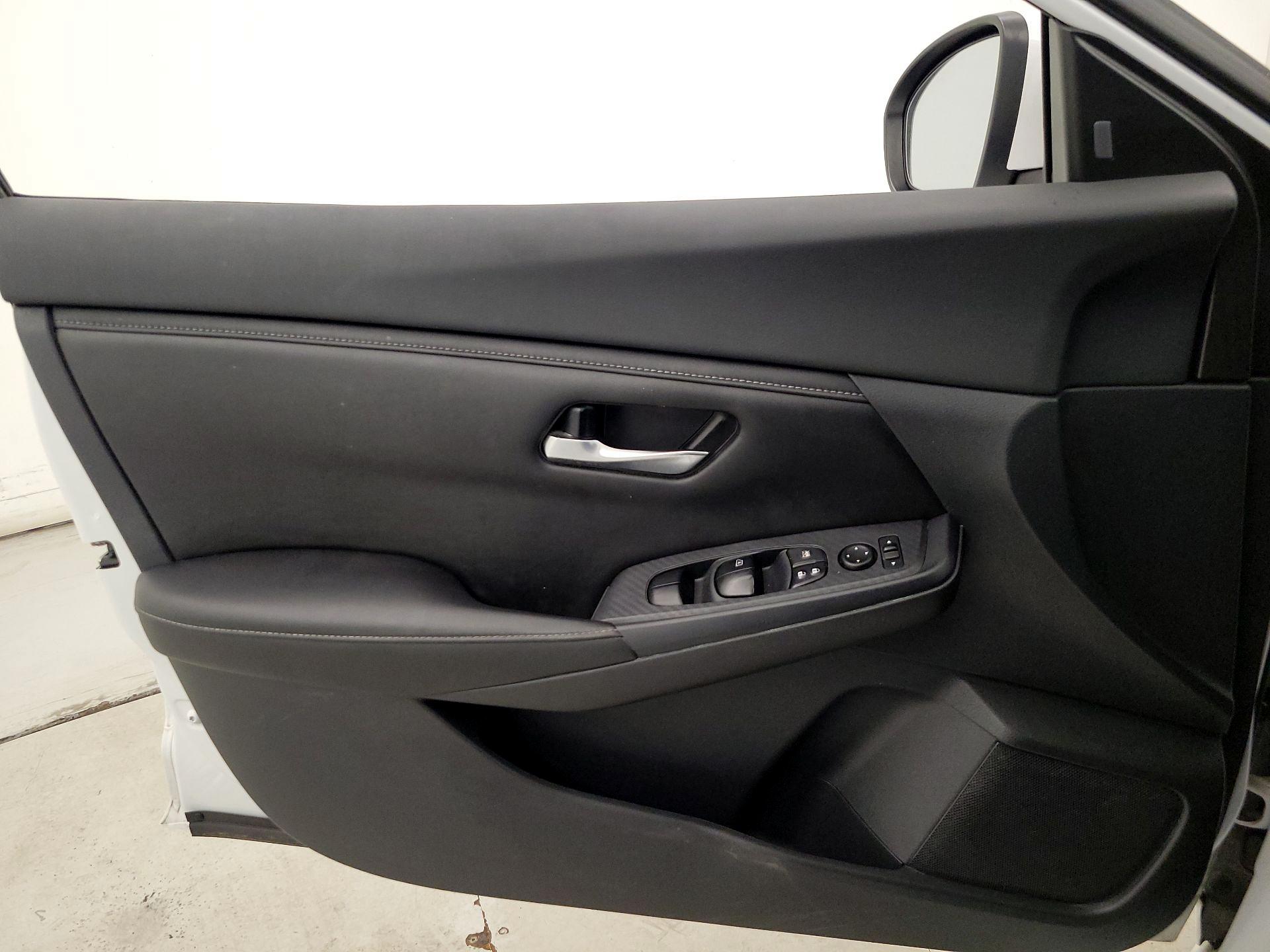 Thumbnail: 2021 Nissan Sentra - 12