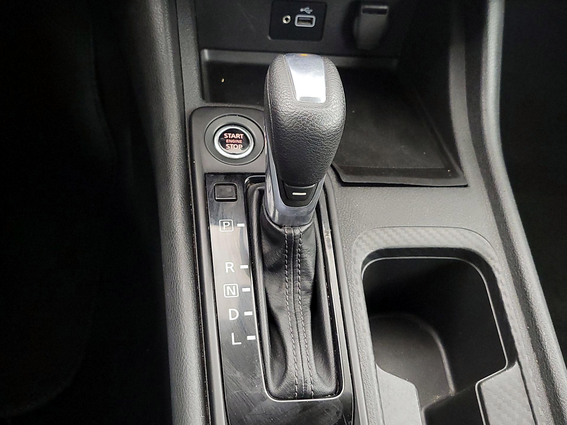 Thumbnail: 2021 Nissan Sentra - 17