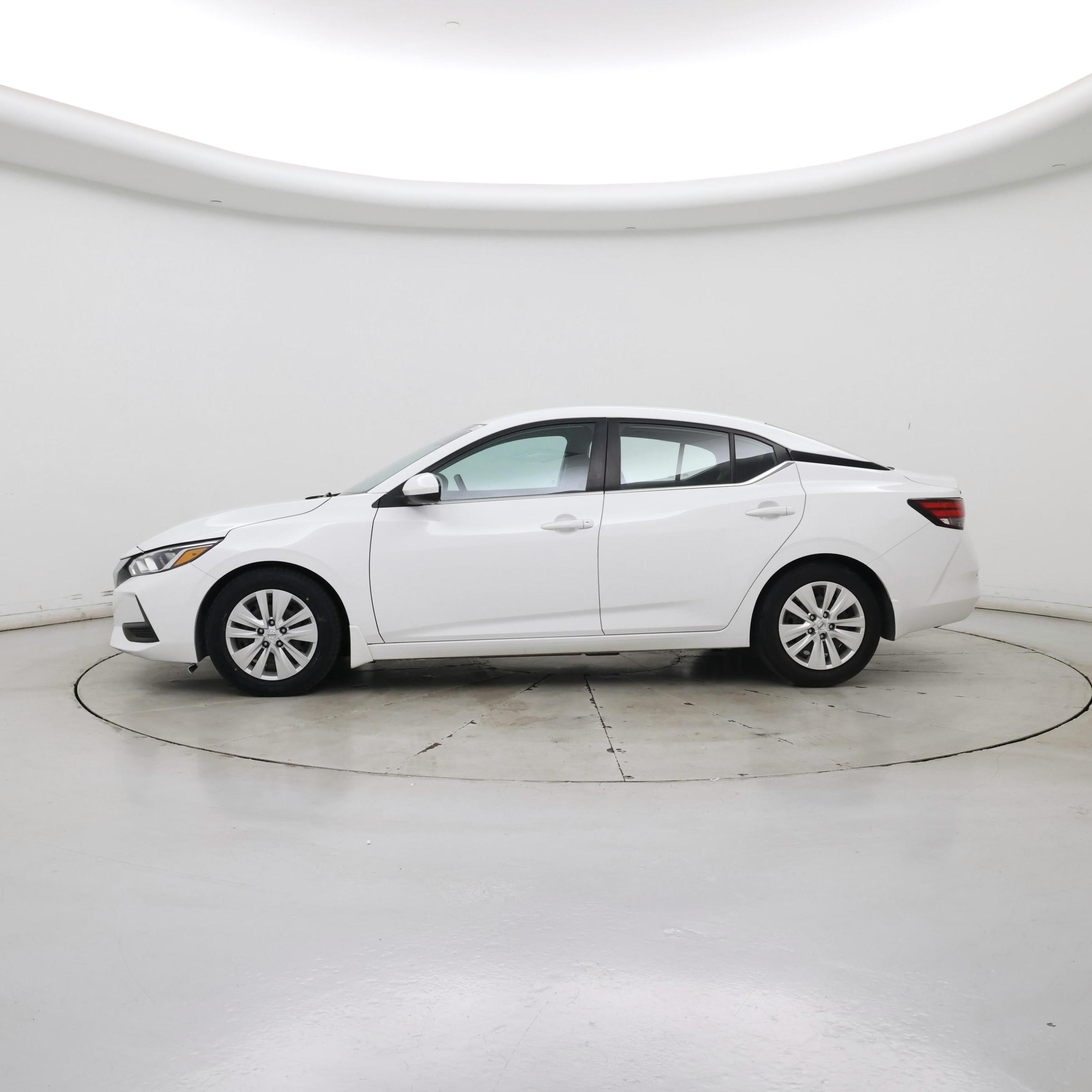 Thumbnail: 2021 Nissan Sentra - 3